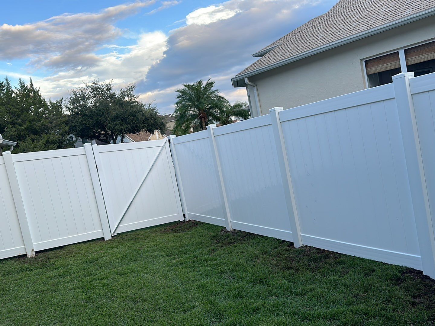 176ft Vinyl privacy & picket combo package by Asap fence and gates, LLC