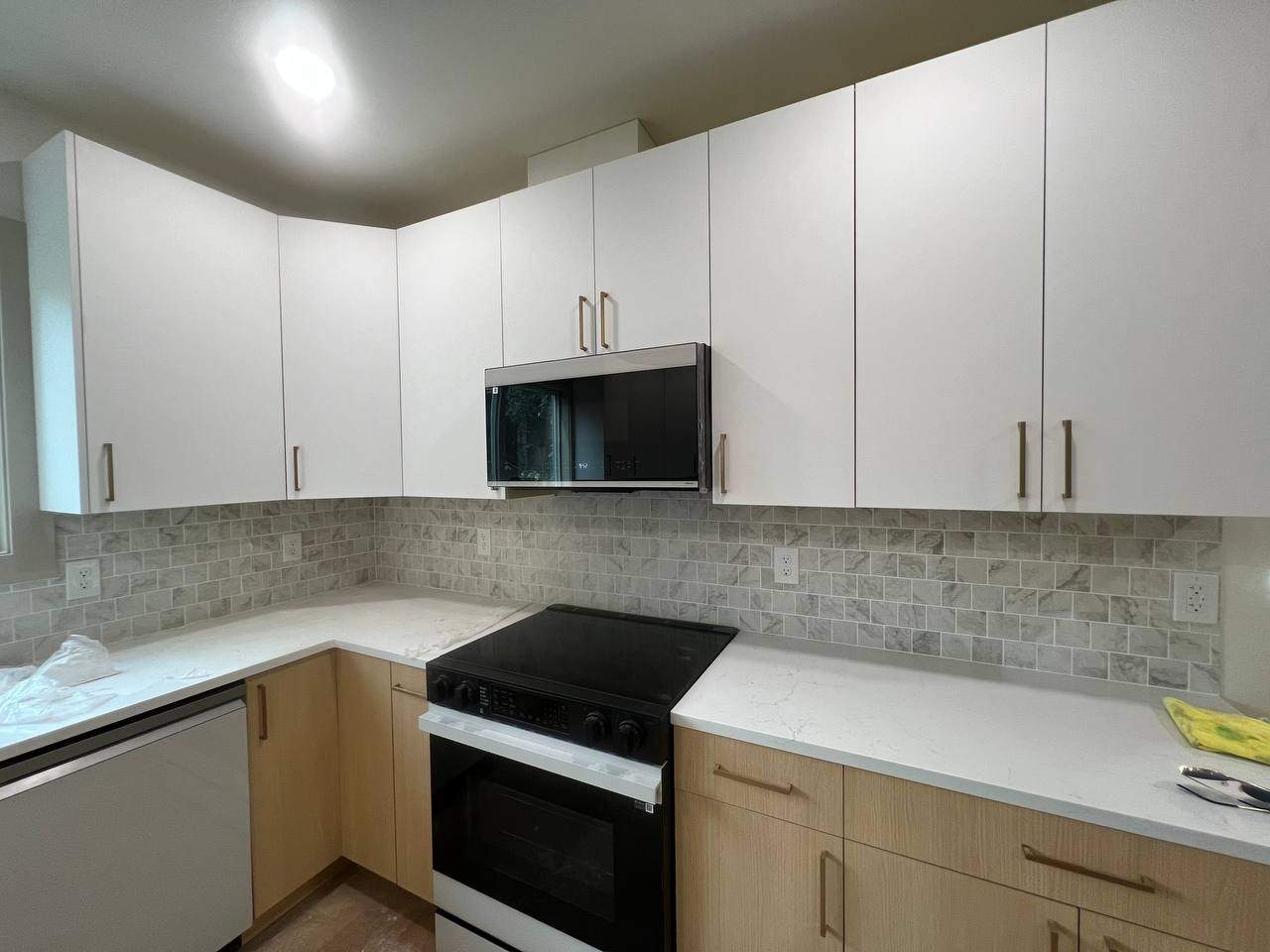 Backsplash by Handyman State LLC