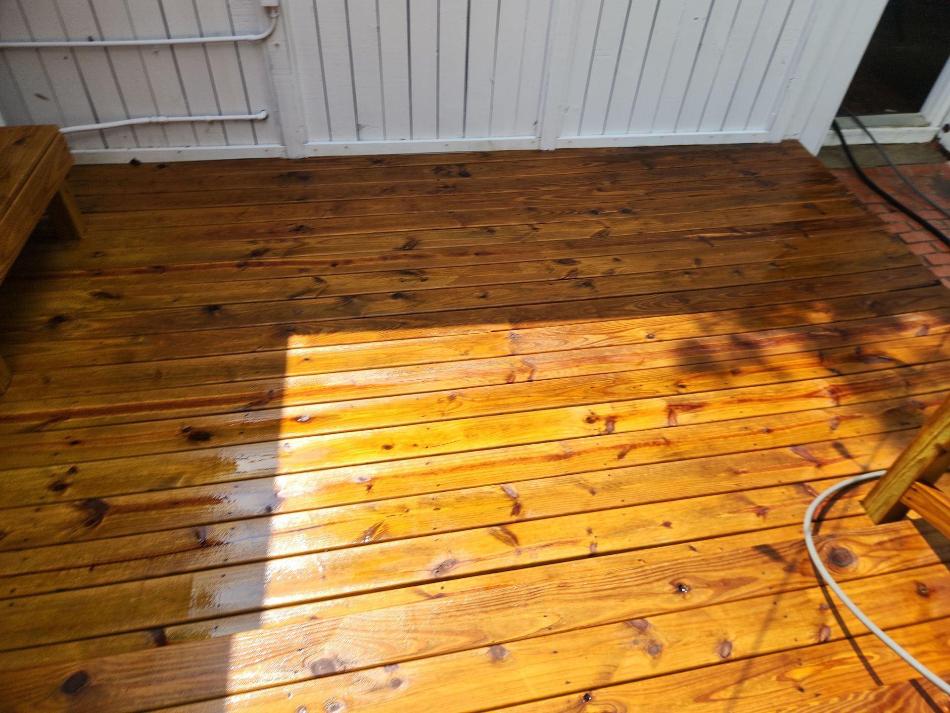 Wood Deck using Wood Sealant by DuraSeal