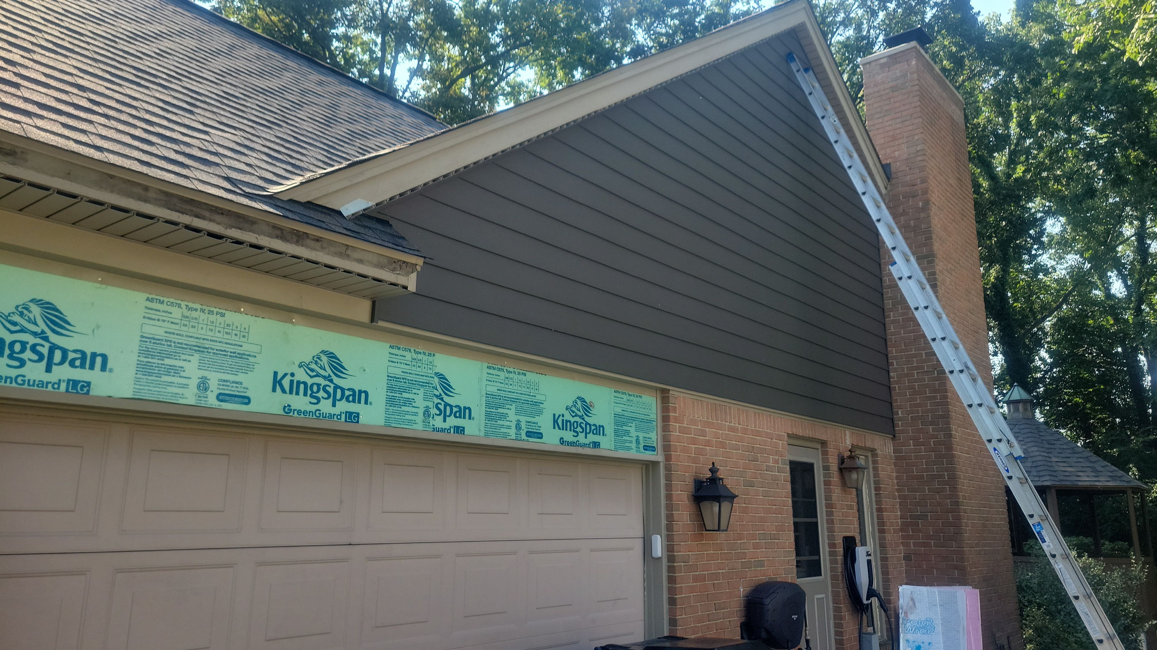 Roof Replacement using Owens Corning Peppercorn and Siding Replacement using Ascend Charcoal Smoke by 180 Contractors