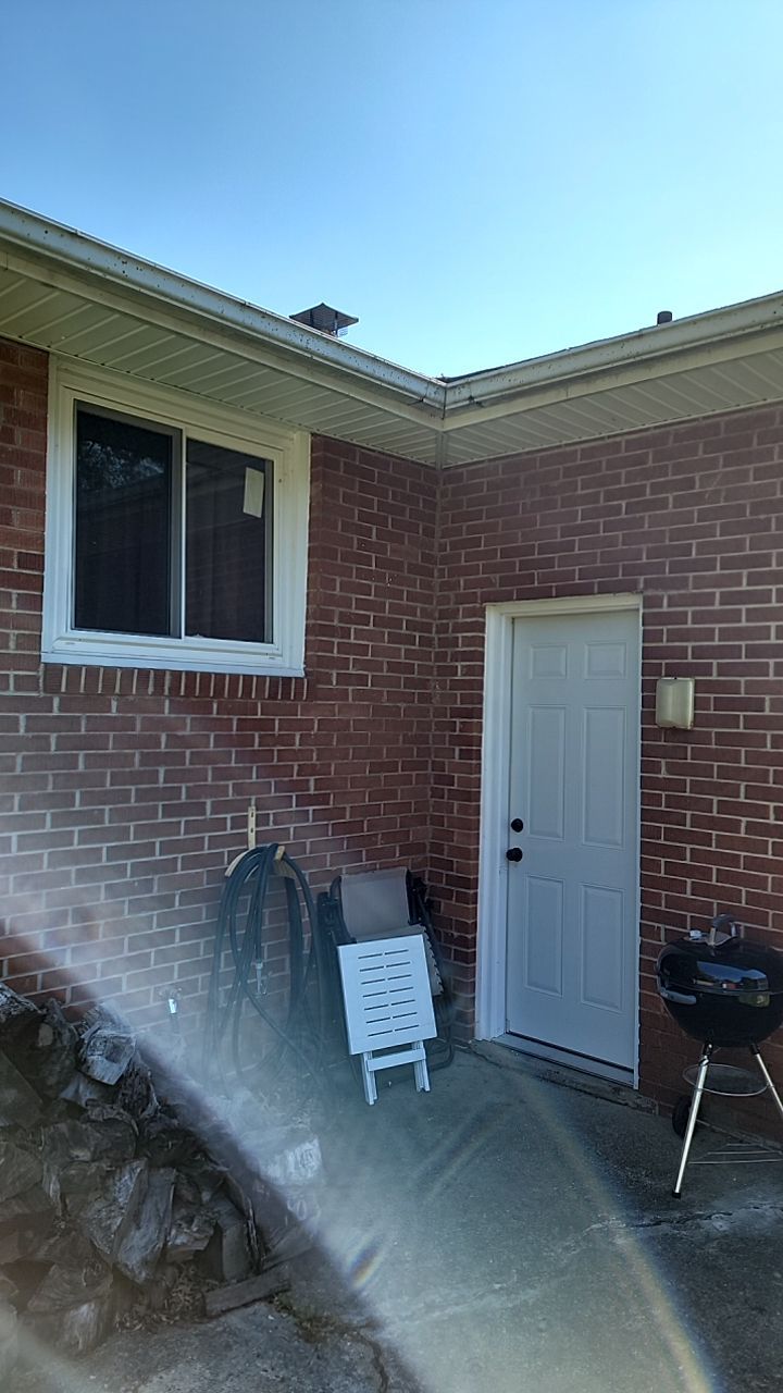 Brand: Atlas Pinnacle Color: Pristine Sunset Drip: White by Eagle Eye Roofing