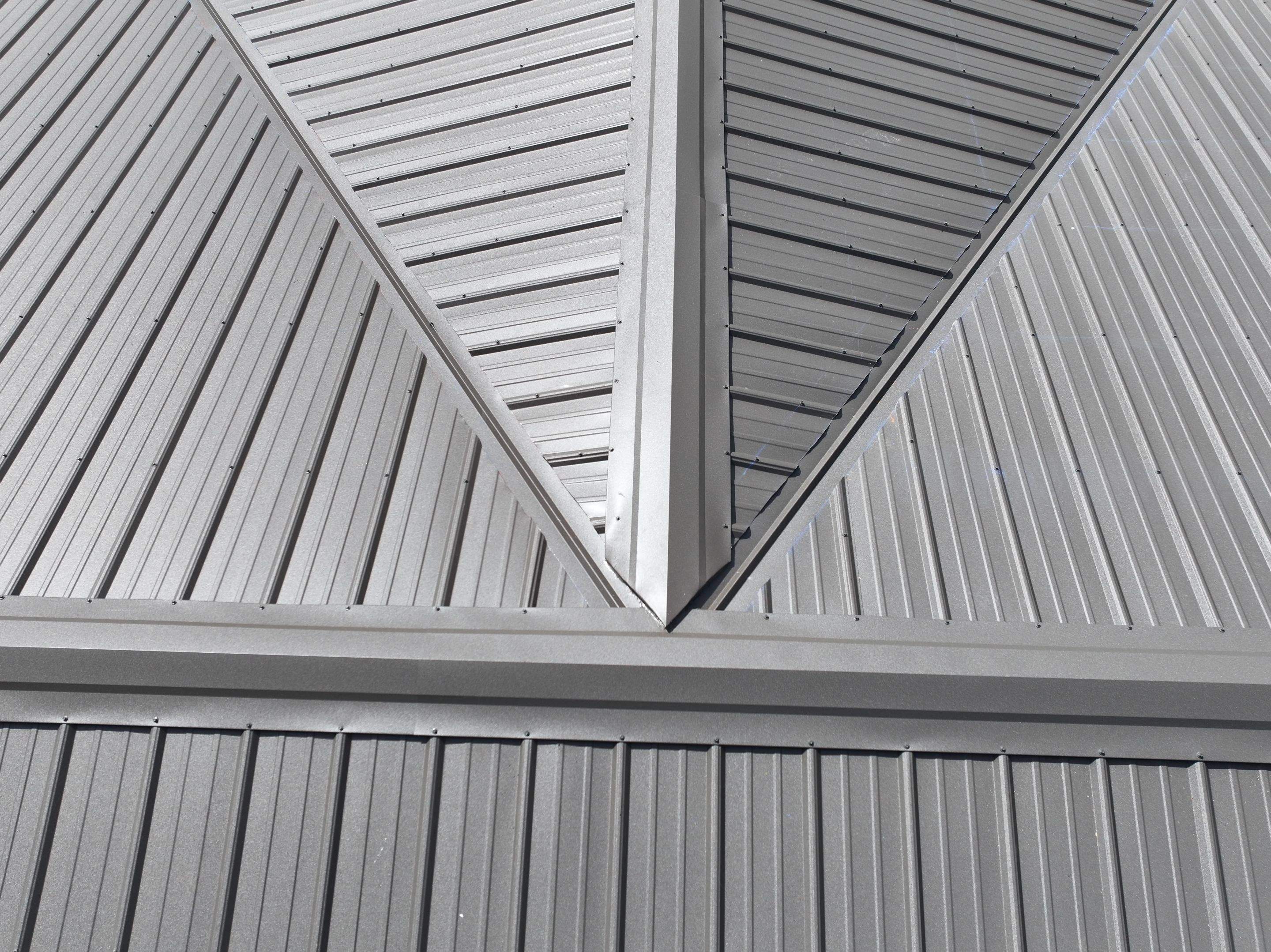 Williams Residence by Omnia Roofing