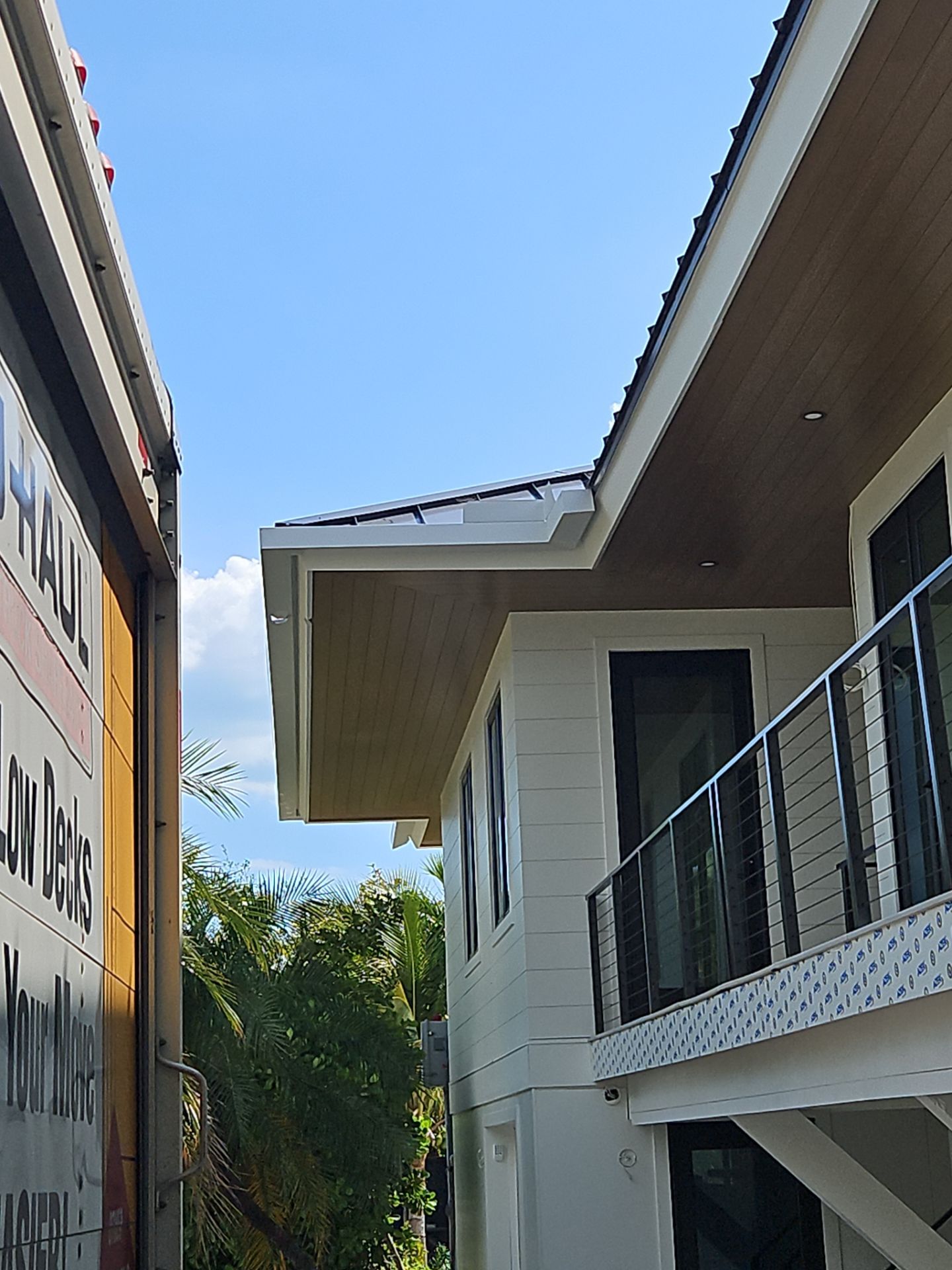 7-Inch Smooth Box Seamless Gutters using Seamless Gutters and Metal Fascia in Sanibel FL by Gutter Professors