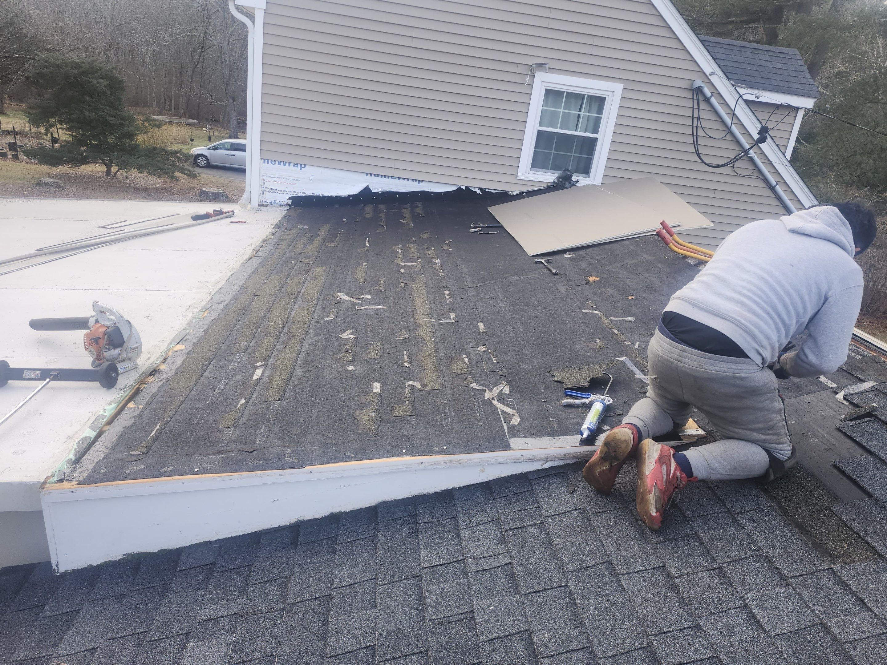 Siding & Roof repair by Mighty Dog Roofing of Greater Middlesex County