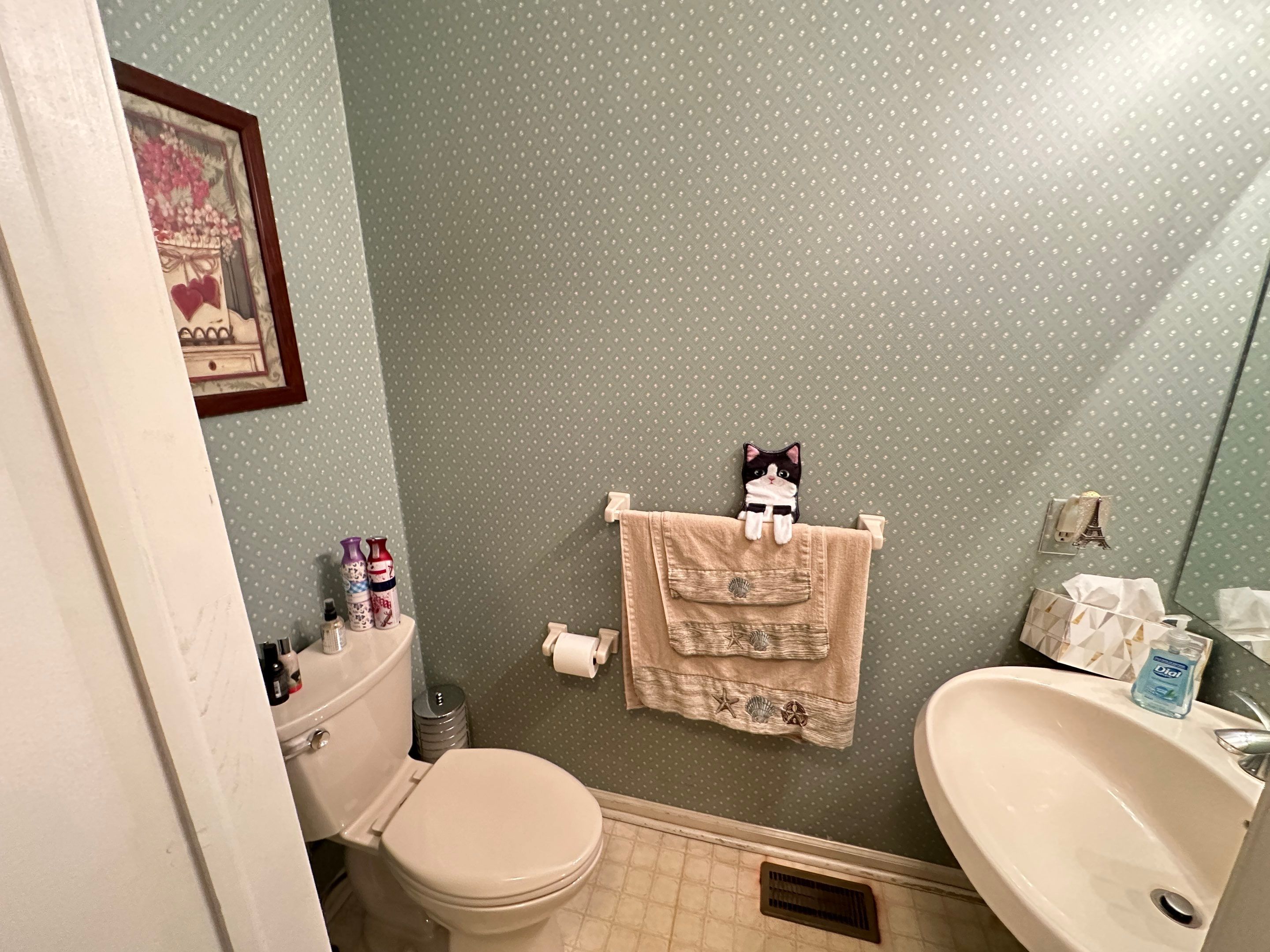 Kitchen Remodel using Cabinets by Home Concepts Construction