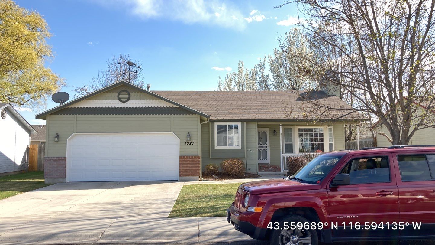 Nampa Idaho Single Level Residential Roofing Installation using Owens Corning by ID Roofing LLC