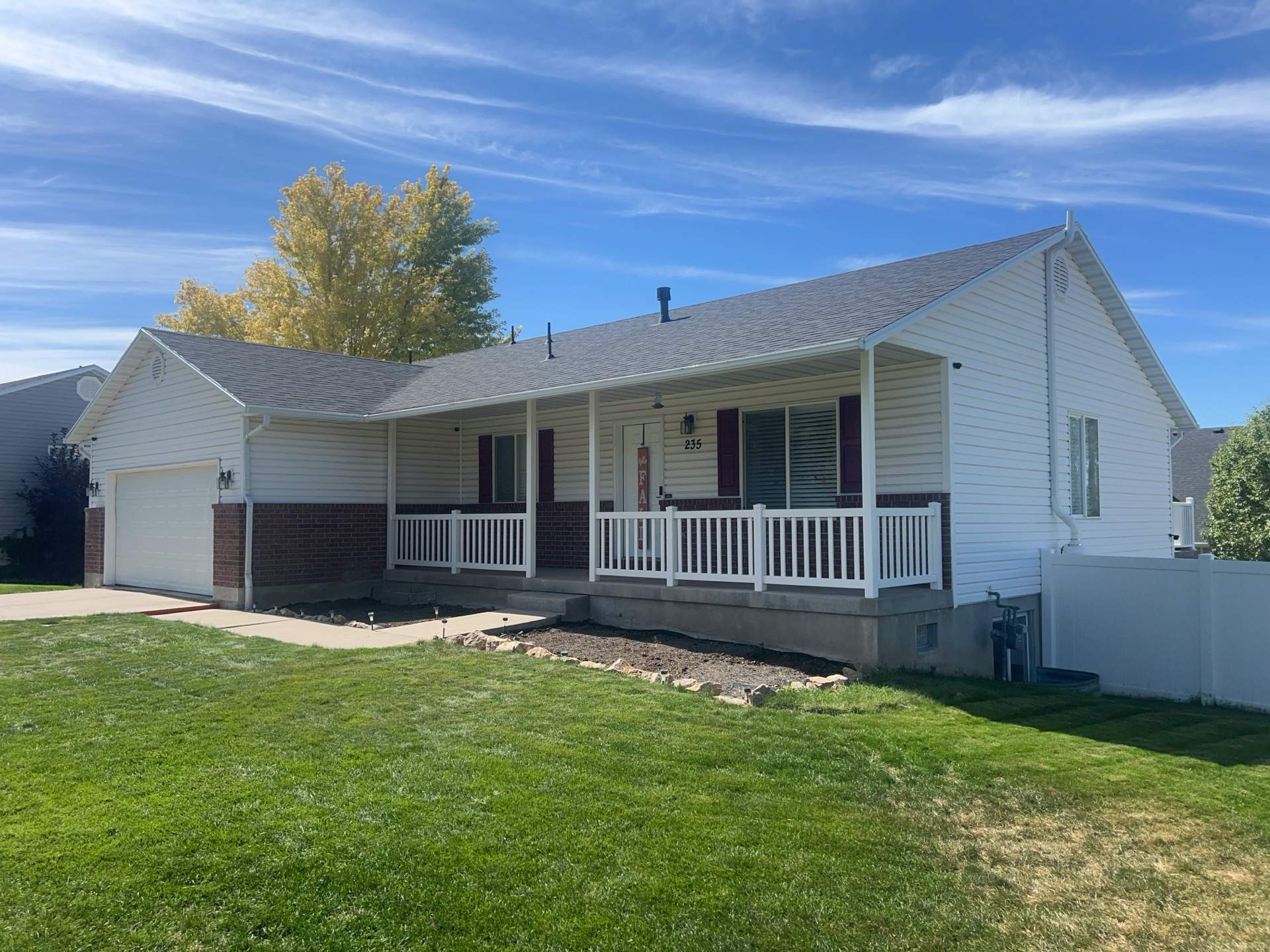 Smithfield | Vinyl Demo, Low-E Insulation & Hardie Upgrade | Arctic White    by Ideal Siding Utah