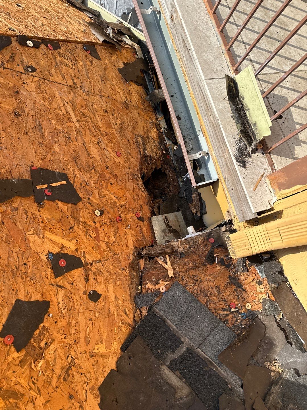 Residential Roofing Installation using Owen's Corning Duration (Lifetime) Shingles by Roof Repair Company