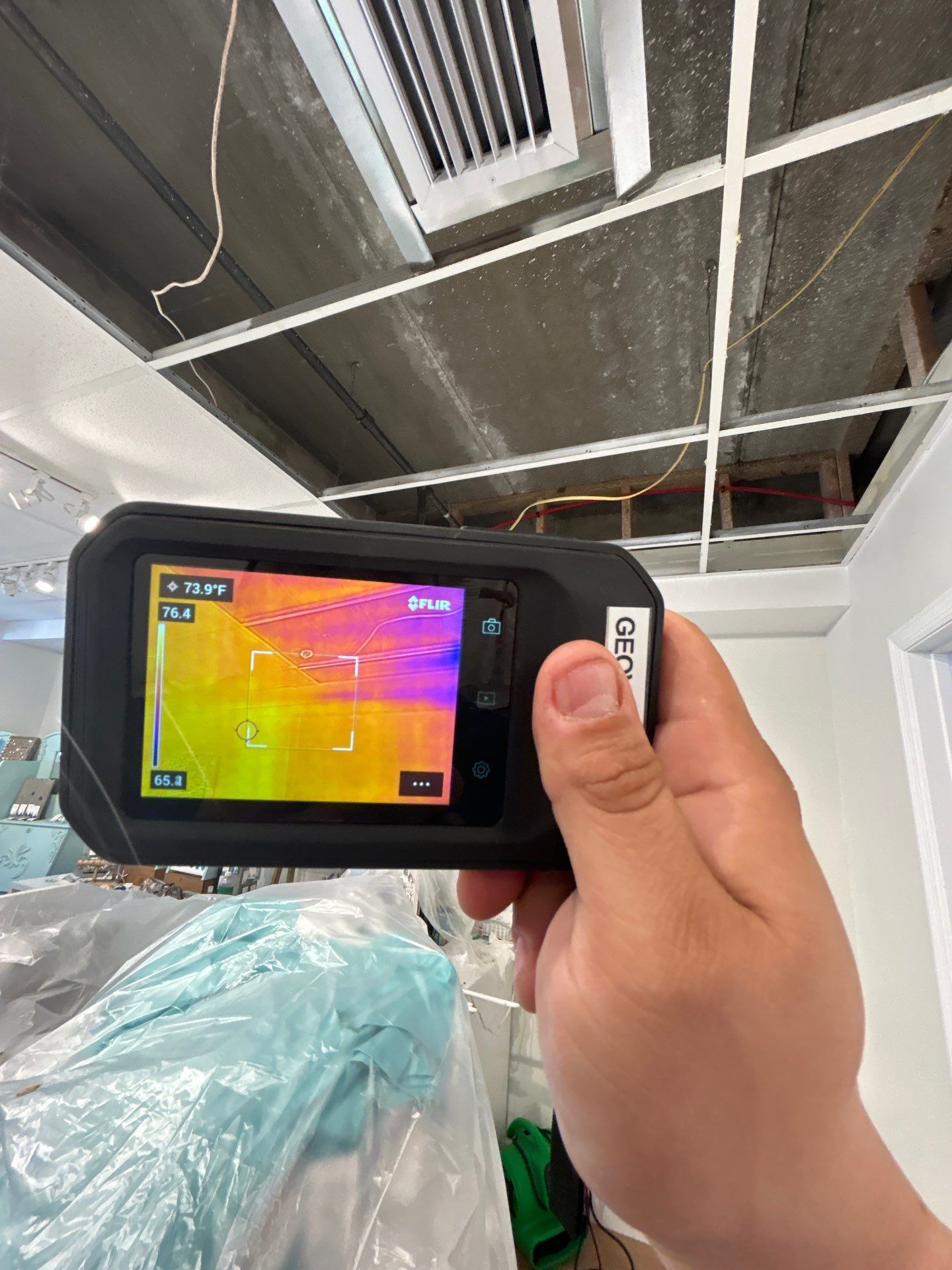 Water Damage Extraction by Ampm Restoration Services