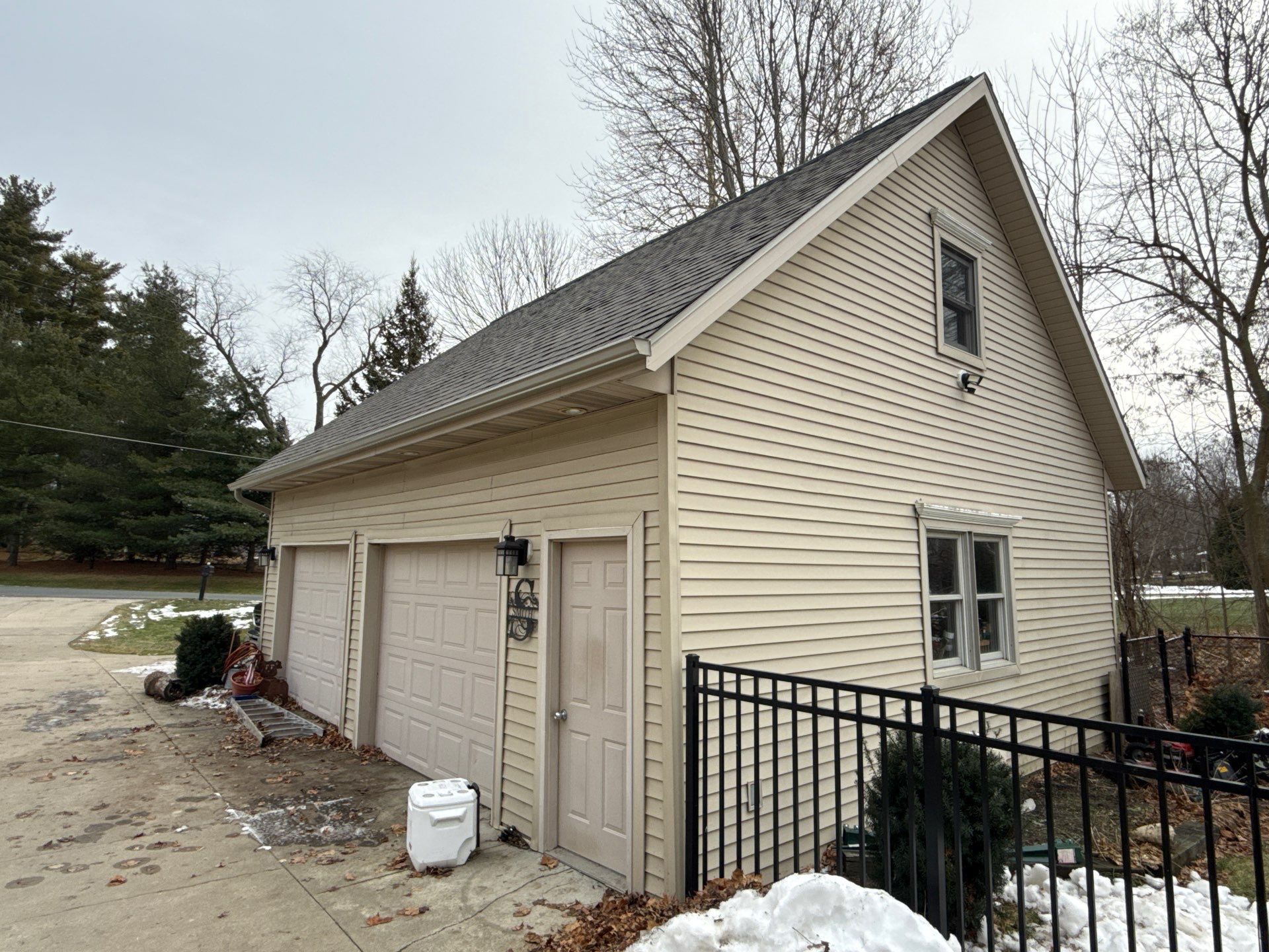 7115 Noffke Drive Caledonia, MI 49316  by Veteran Roofing & Exteriors