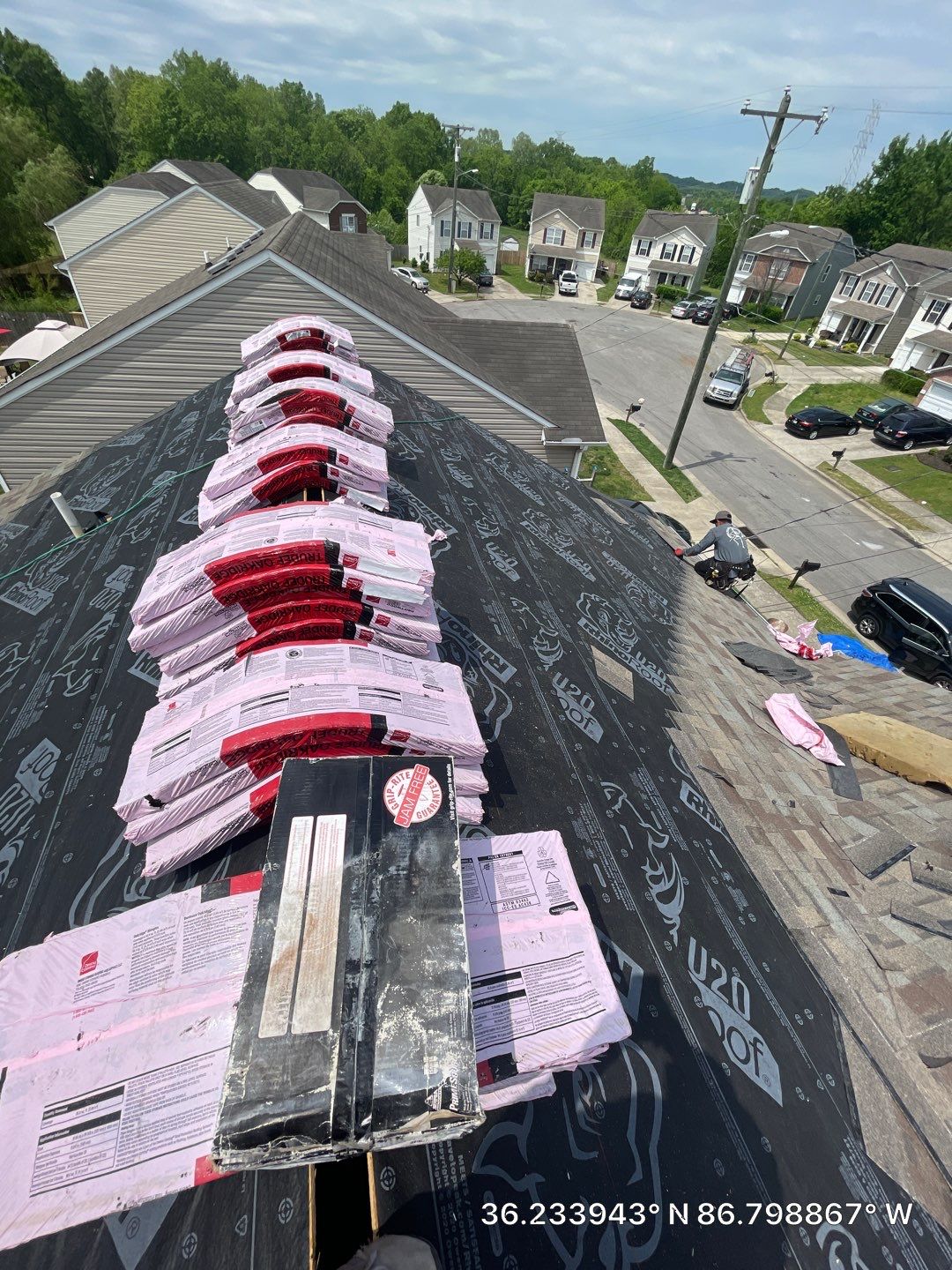 Residential Roofing Installation using Owens Corning TruDef Oakridge Roofing System by Undersun Roofing 