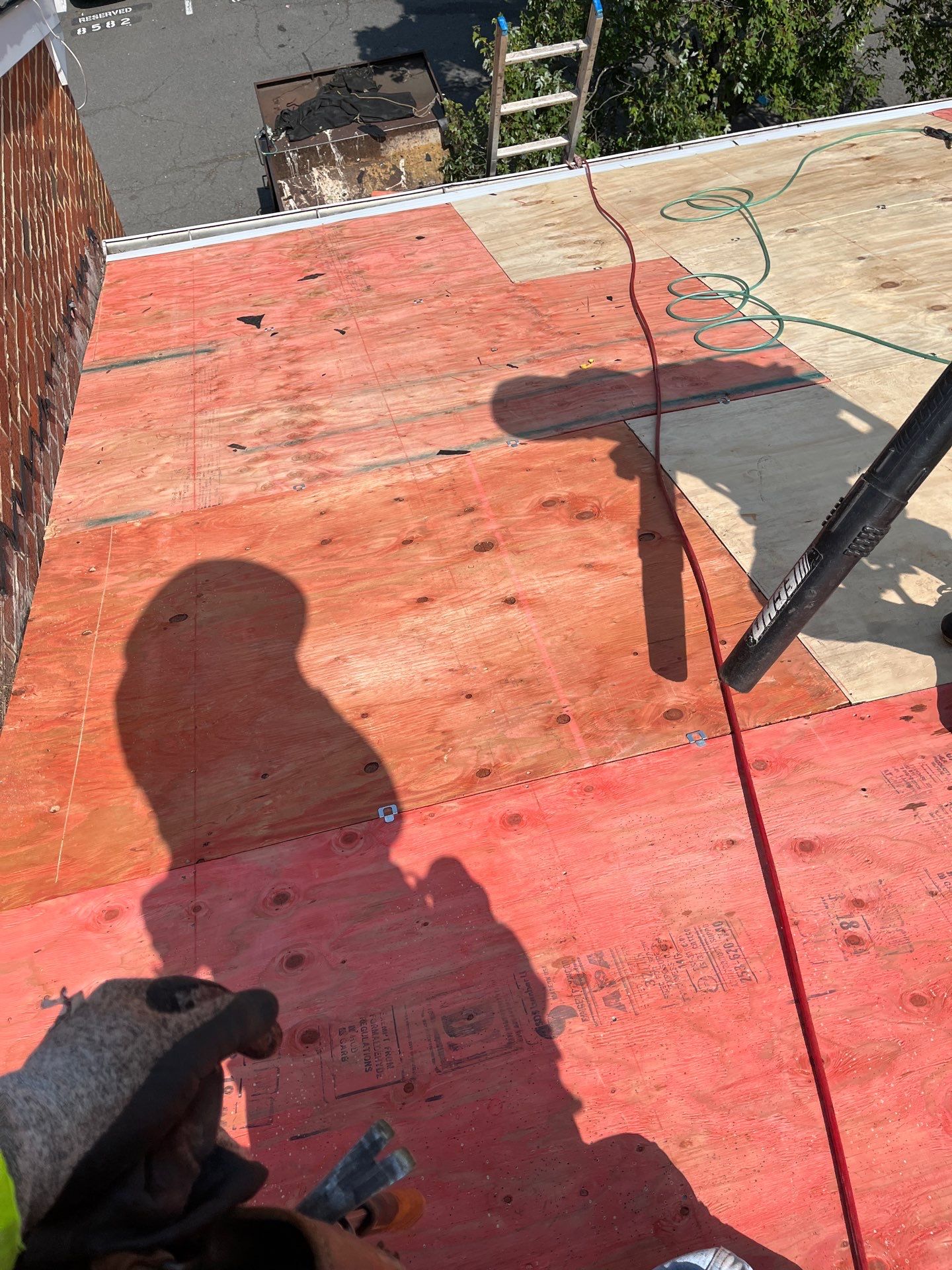 Manassas: Roof Replacement with CertainTeed Landmark Pro Designer Shingles in Max Def Cobblestone Gray by RM Banning, Inc.