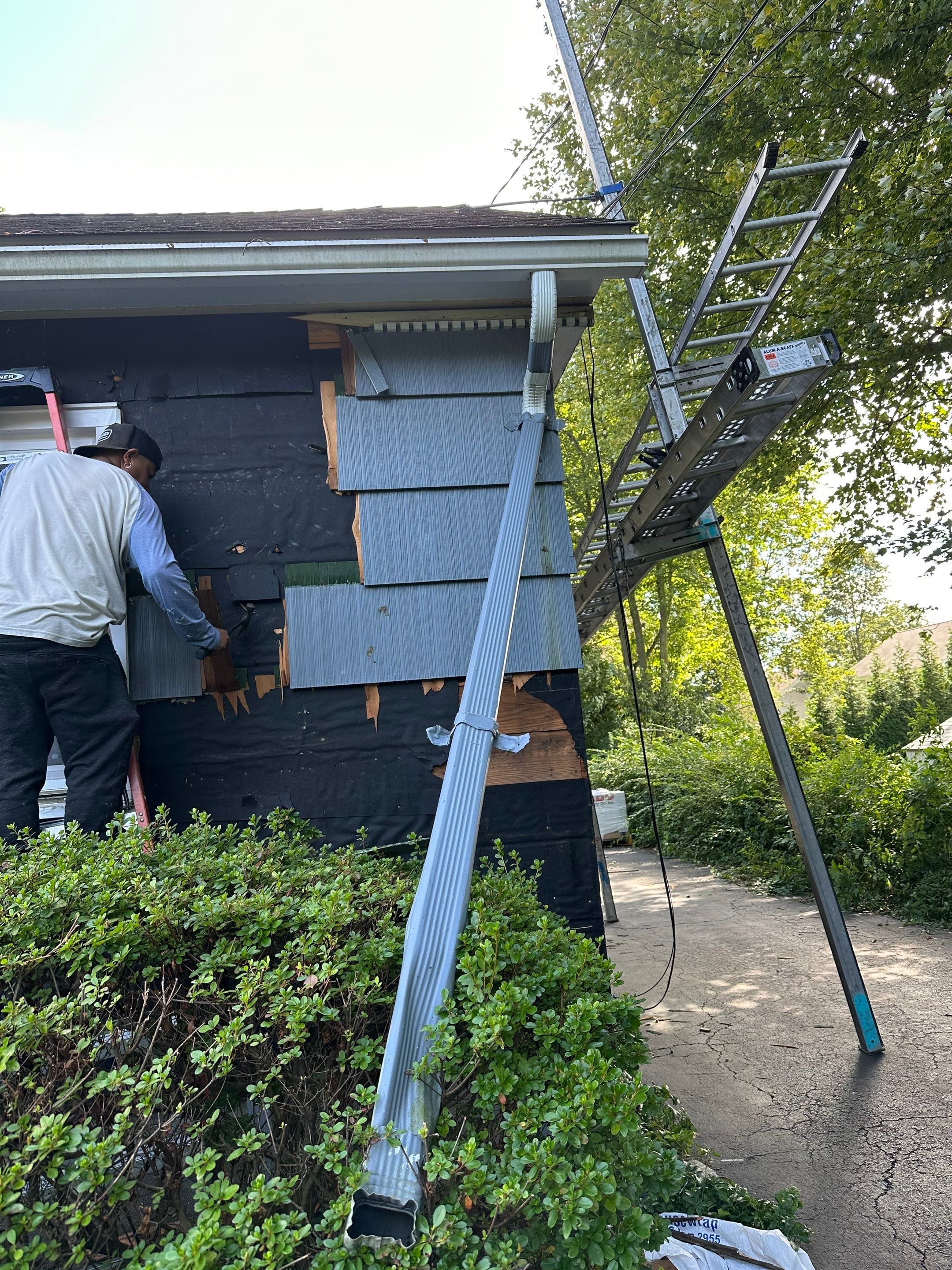 Siding Installation using Certainteed Monogram Flagstone by A Plus Exterior