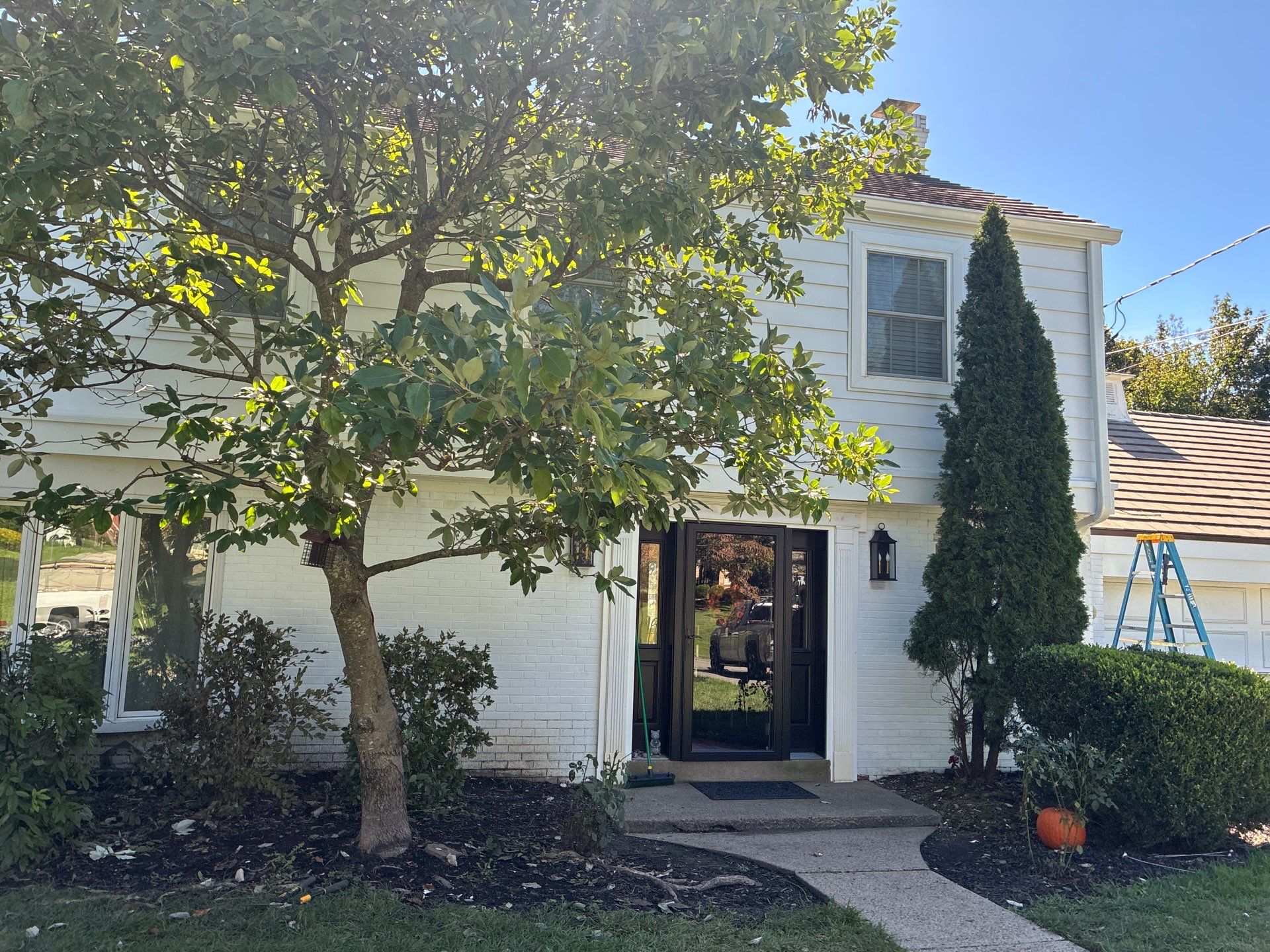 Provia Traditional Lap Siding in White by Ideal Siding Pittsburgh