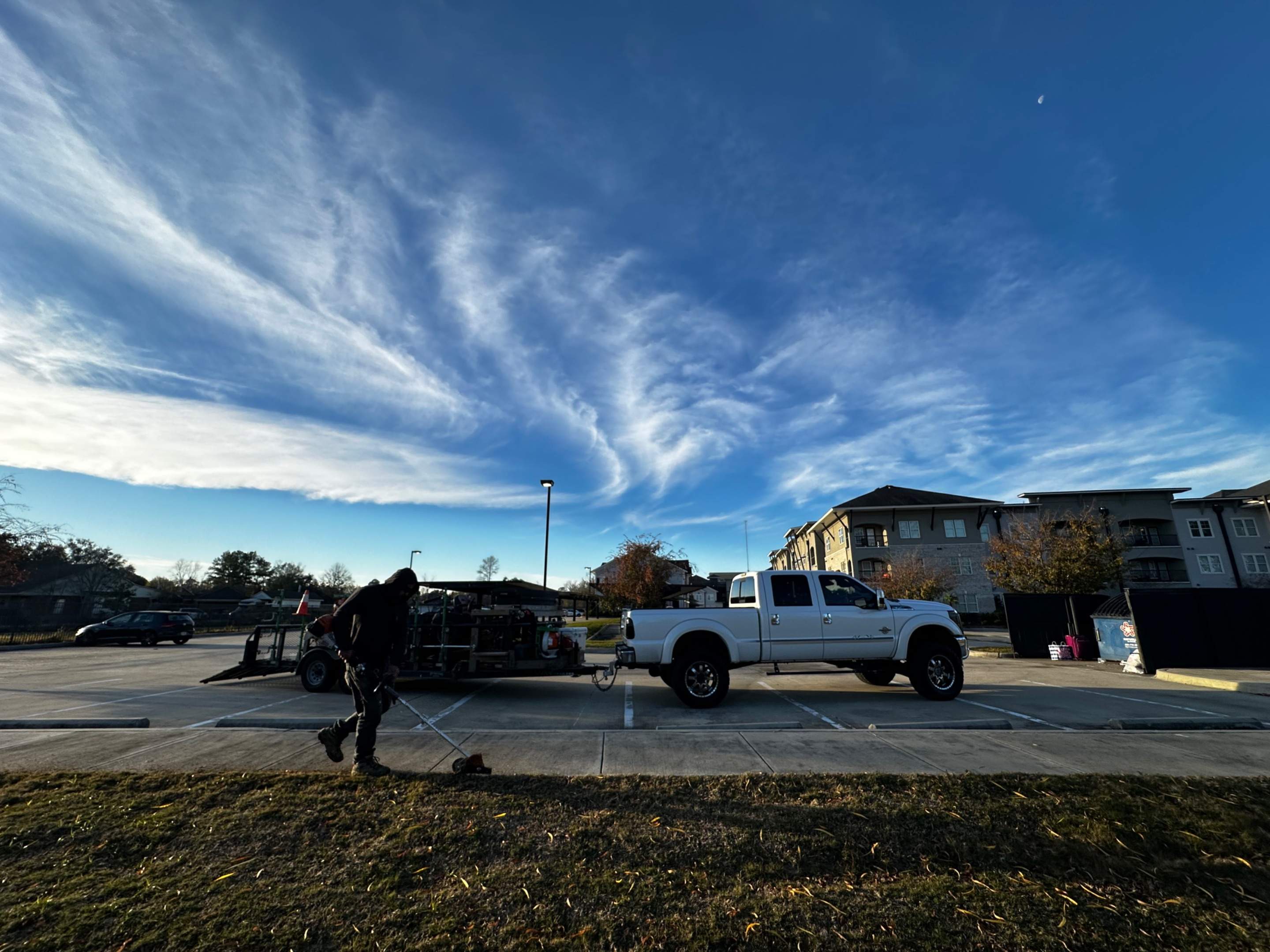 LANDSCAPE SERVICES: HEDGE TRIM / BED CLEAN by CutScape, LLC.