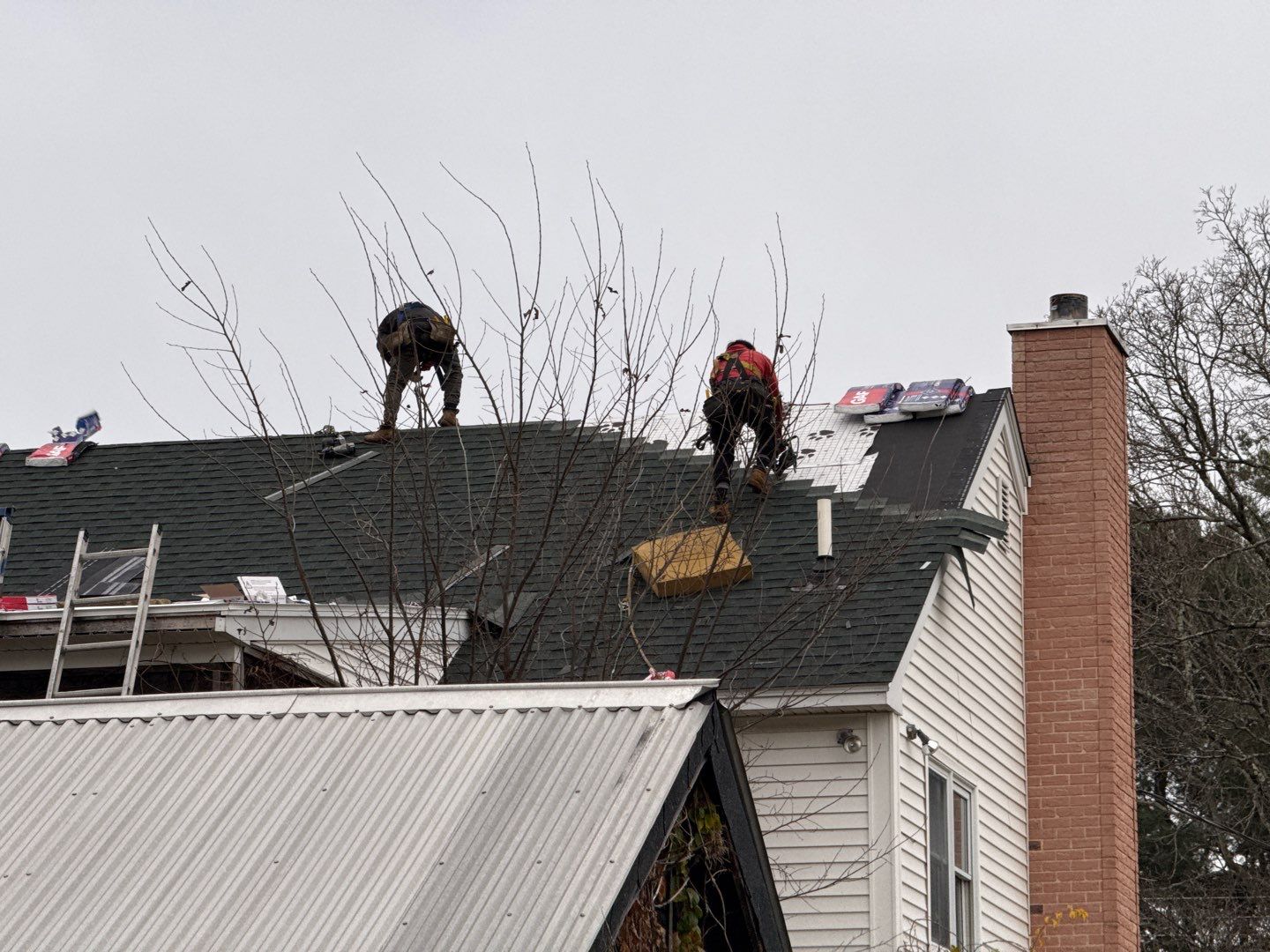 GAF Timberline® HDZ™ Roof Replacement – Hunter Green | Family Farm in Haverhill, MA by Sensible Home Solutions