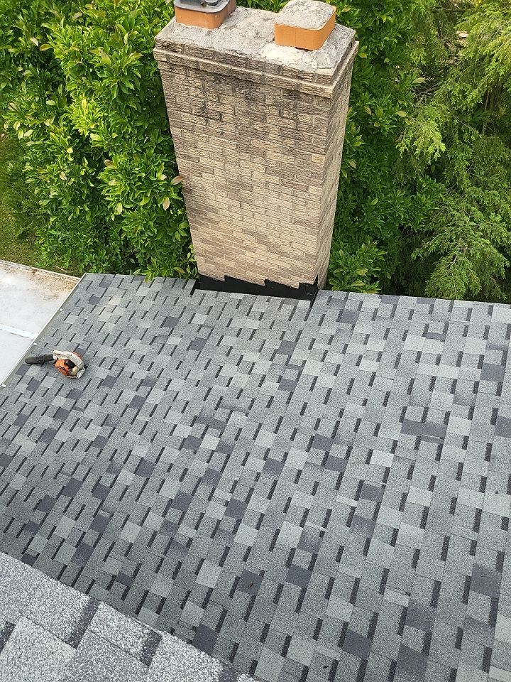 ATLAS PINNACLE HP W/SCOTCHGARD COLOR: HEARTHSTONE  by Eagle Eye Roofing