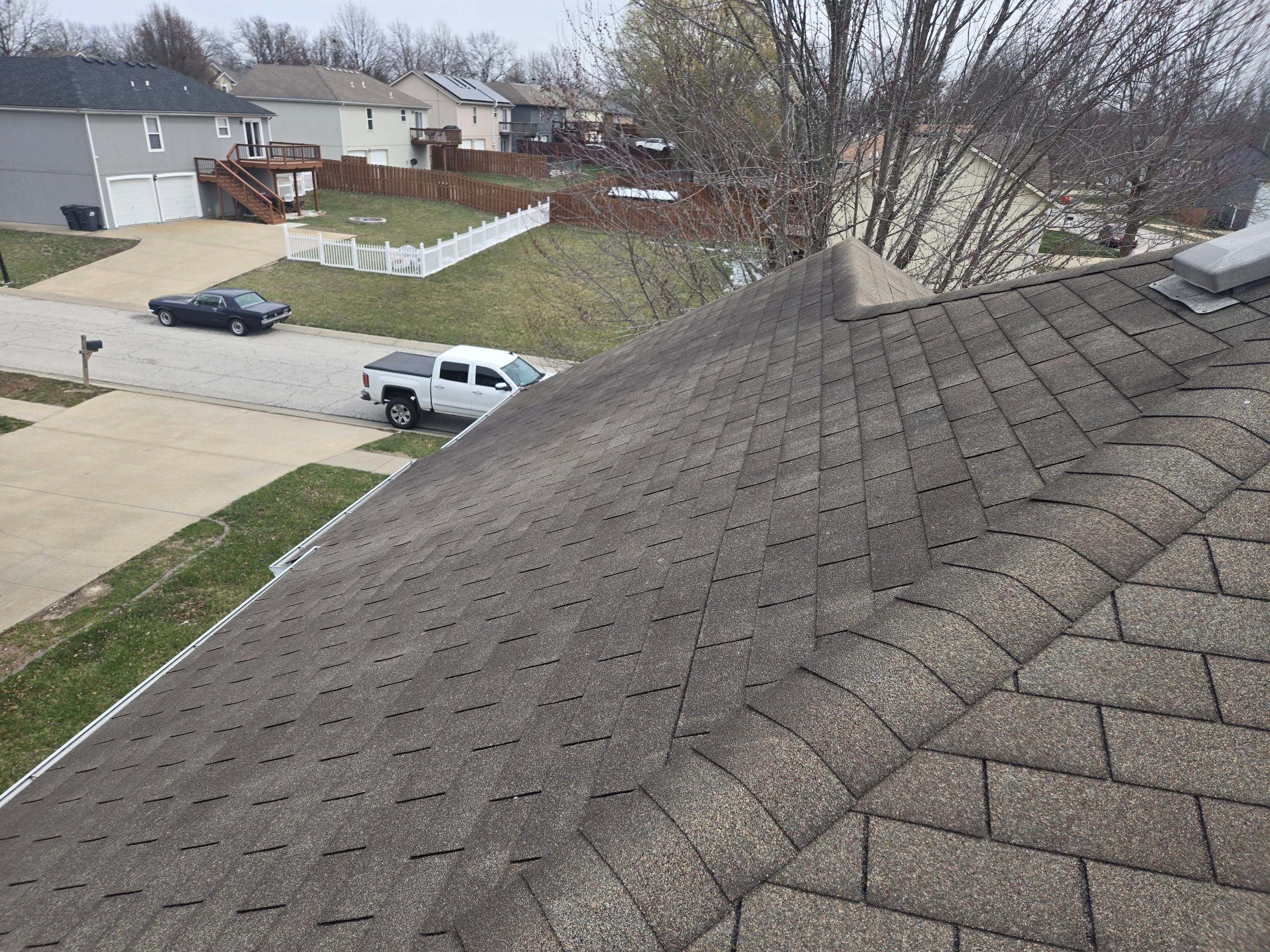 Grain Valley Residential Roof Replacement Featuring GAF Timberline HDZ Shingles by Summit Roofing