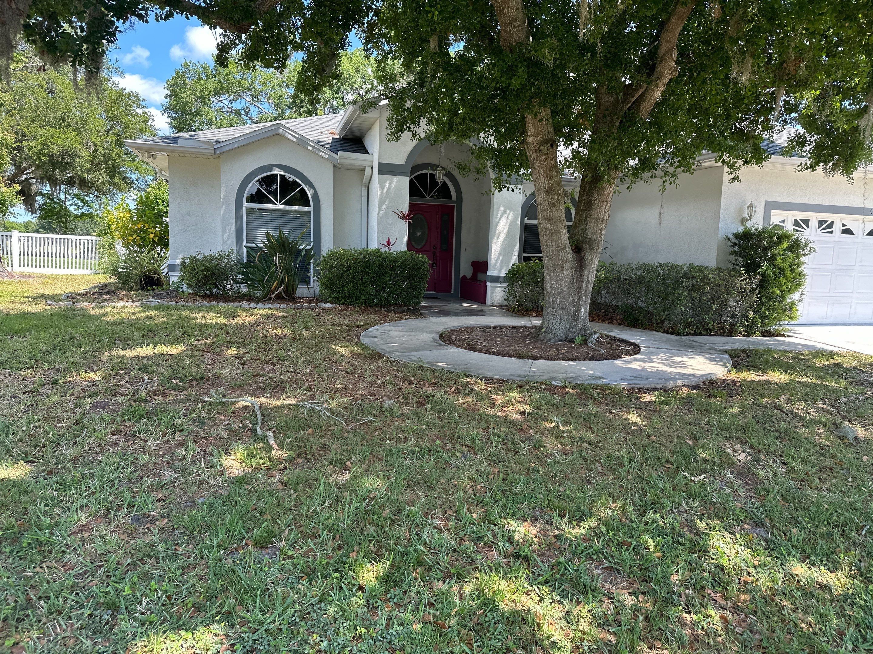 1-Story House Wash, Driveway, Patio/Lanai & Screen Enclosure Cleaning in Oakley Community, Ellenton, FL | Sunshine AquaWash by Sunshine AquaWash
