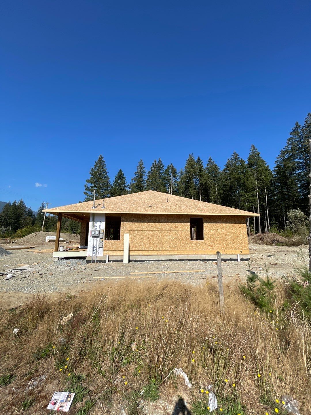 Residential Roofing Installation using OC Oakridge shingles by Top Notch Roofing Inc