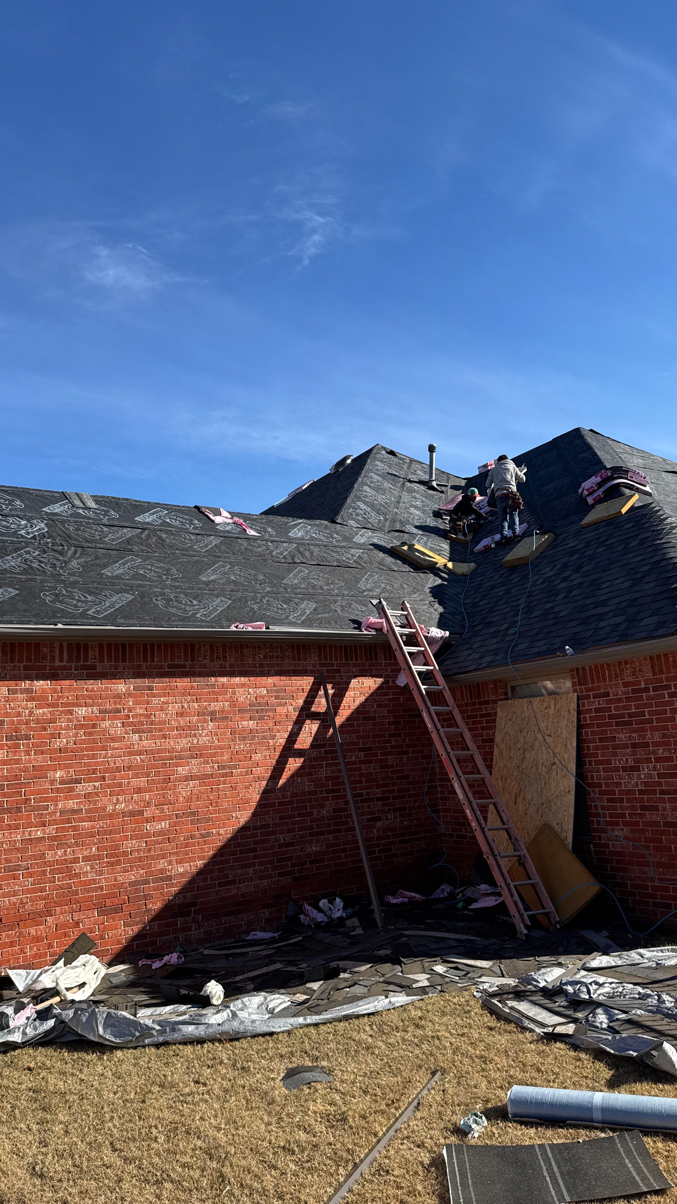Owens Corning - Estate Gray by Frontline Roofing and Construction