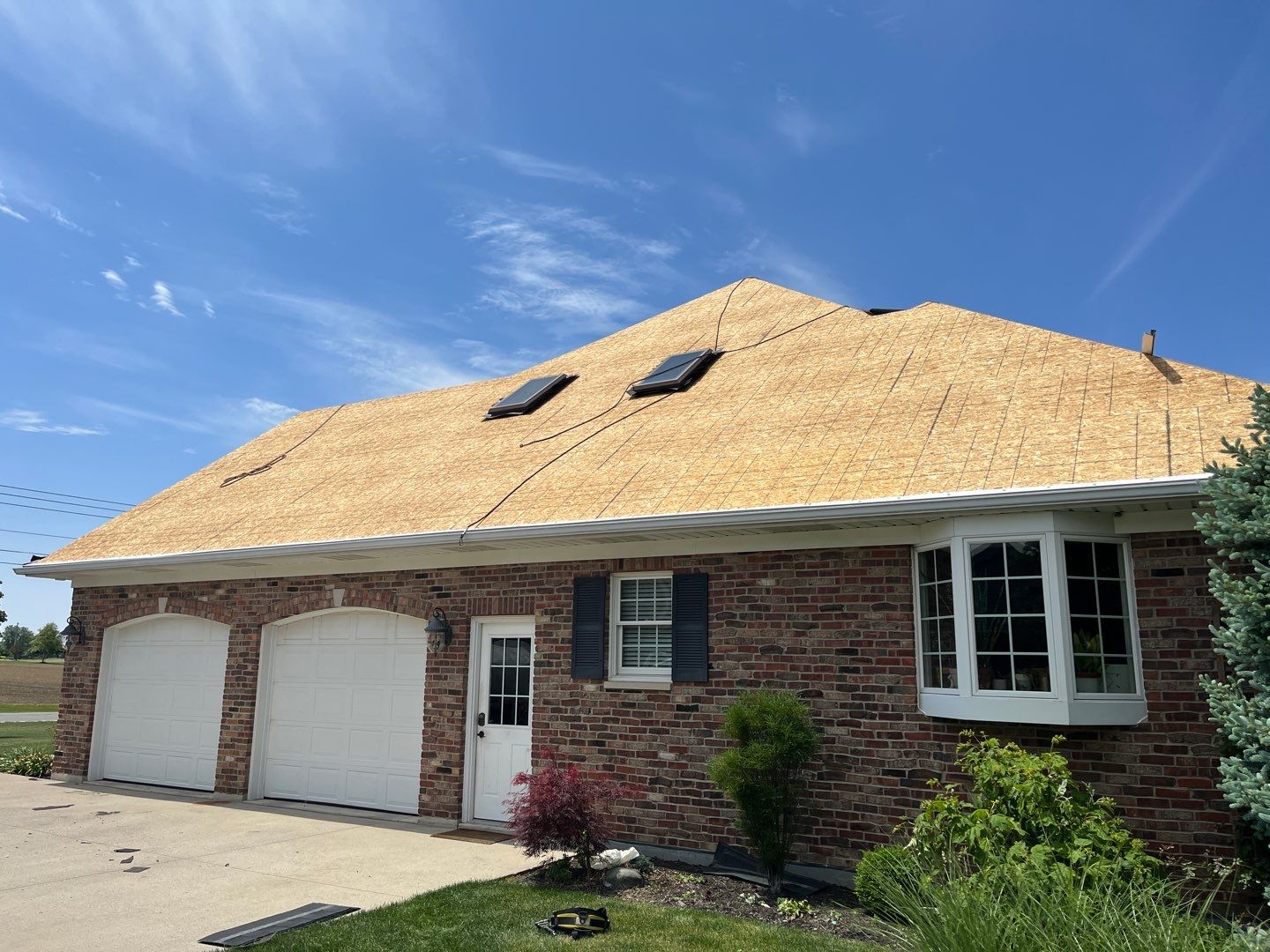 Residential Roofing Installation using GAF Timberline HDZ Charcoal by Nitro Roofing and Construction