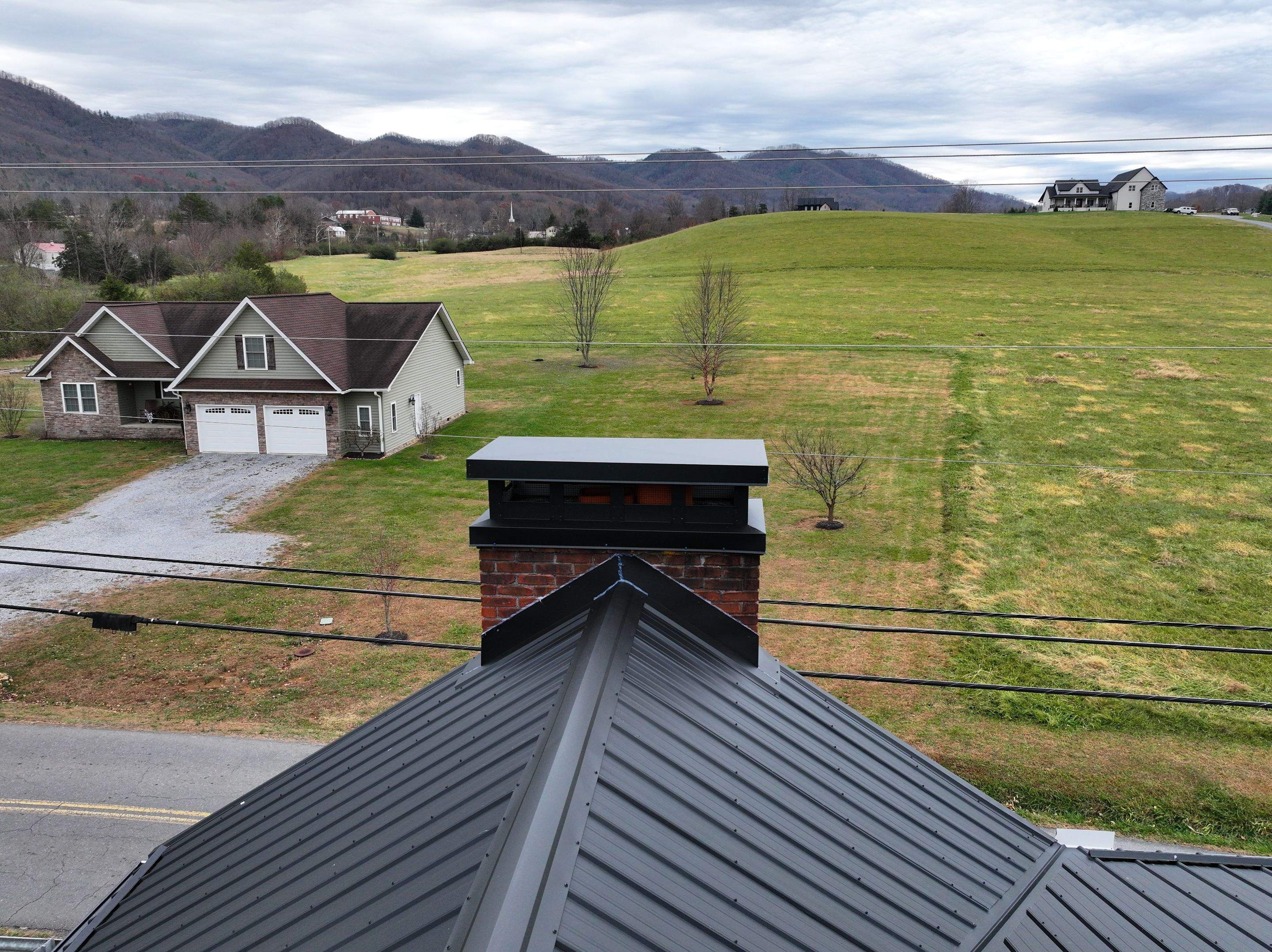 Phillips Residence by Omnia Roofing