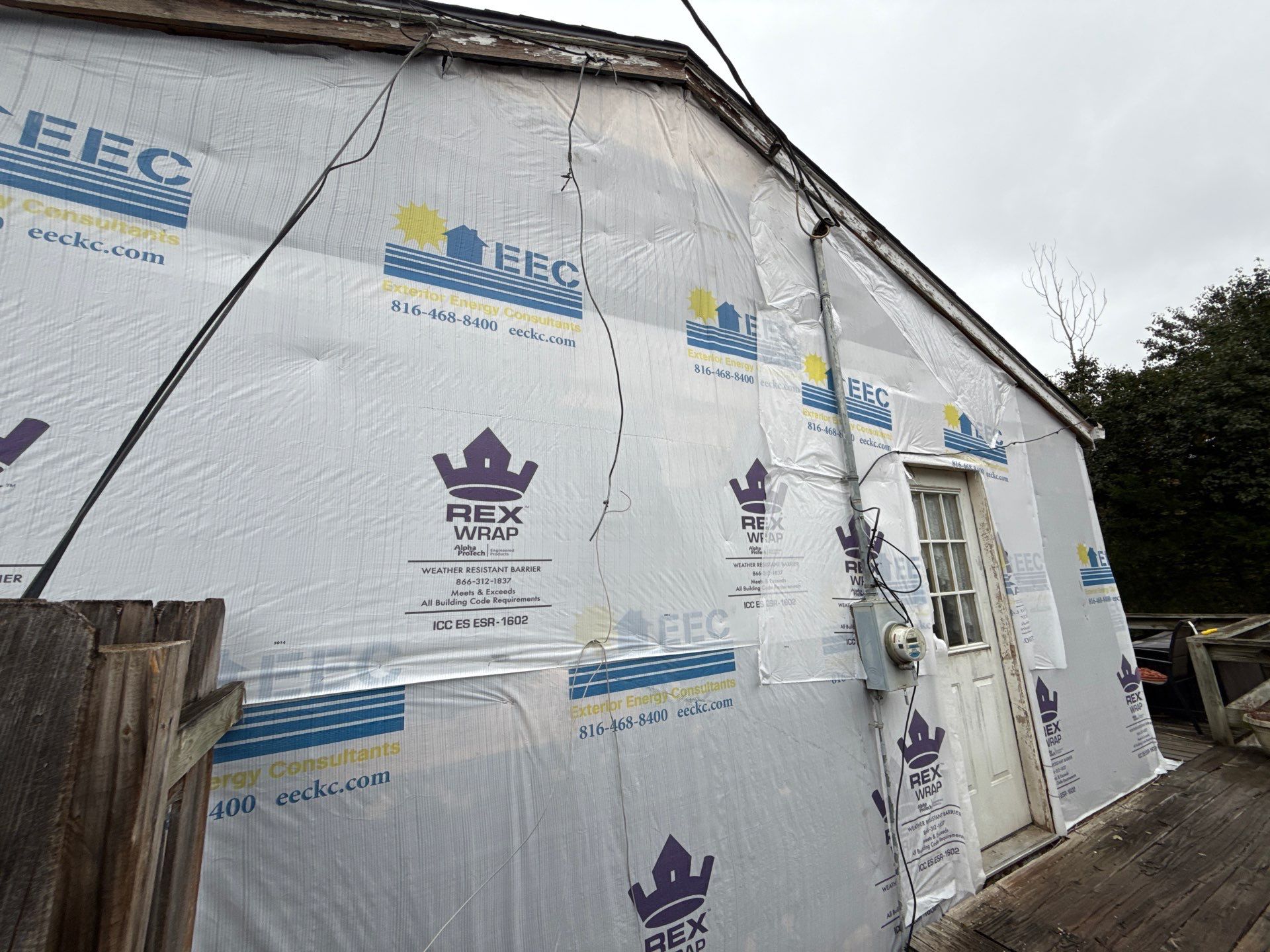 Feeling Blue in Weston Mo - Time for a Makeover by EEC Windows, Siding & Roofing