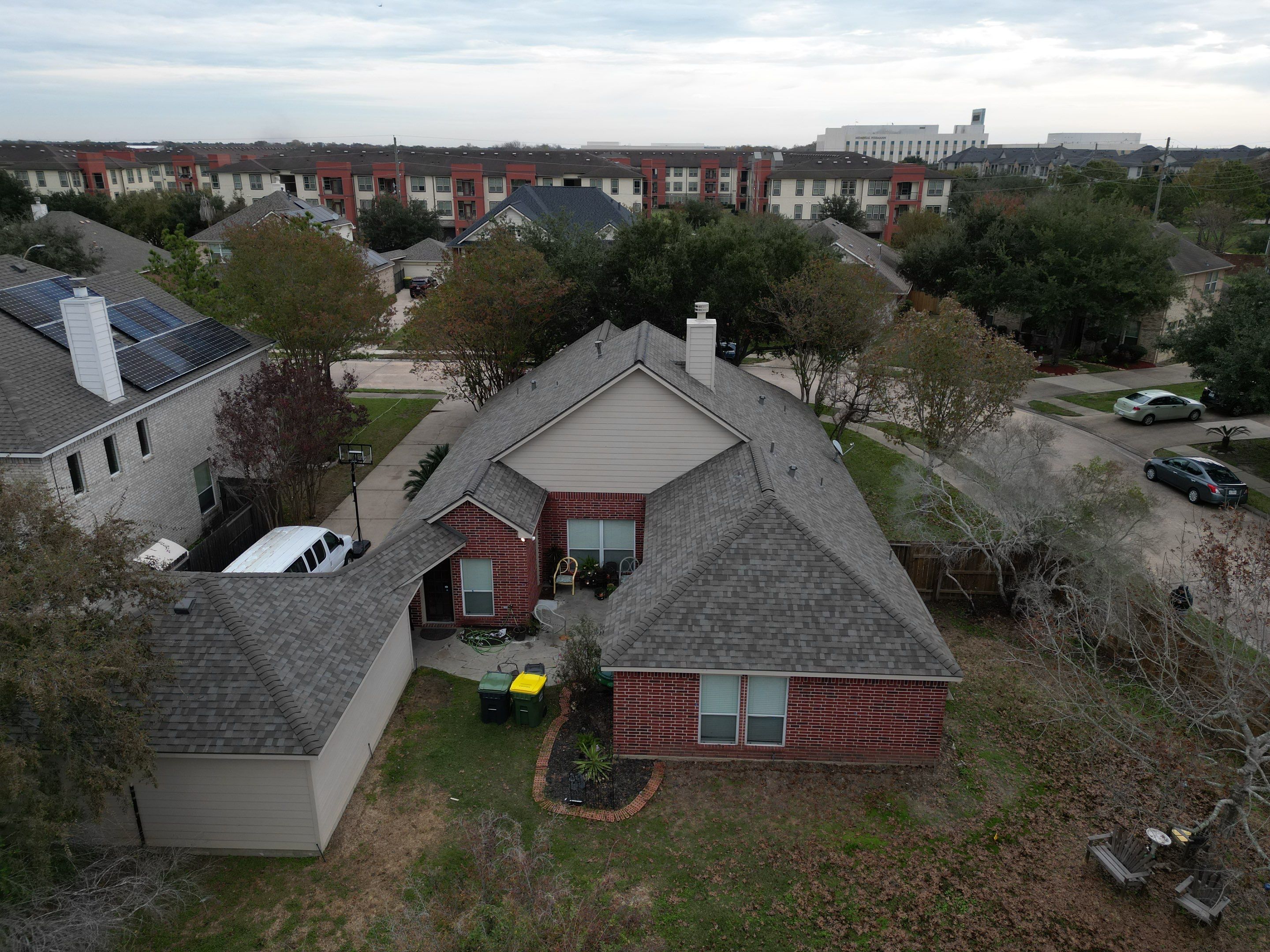 OC Duration Driftwood by HHH Roofing & Construction
