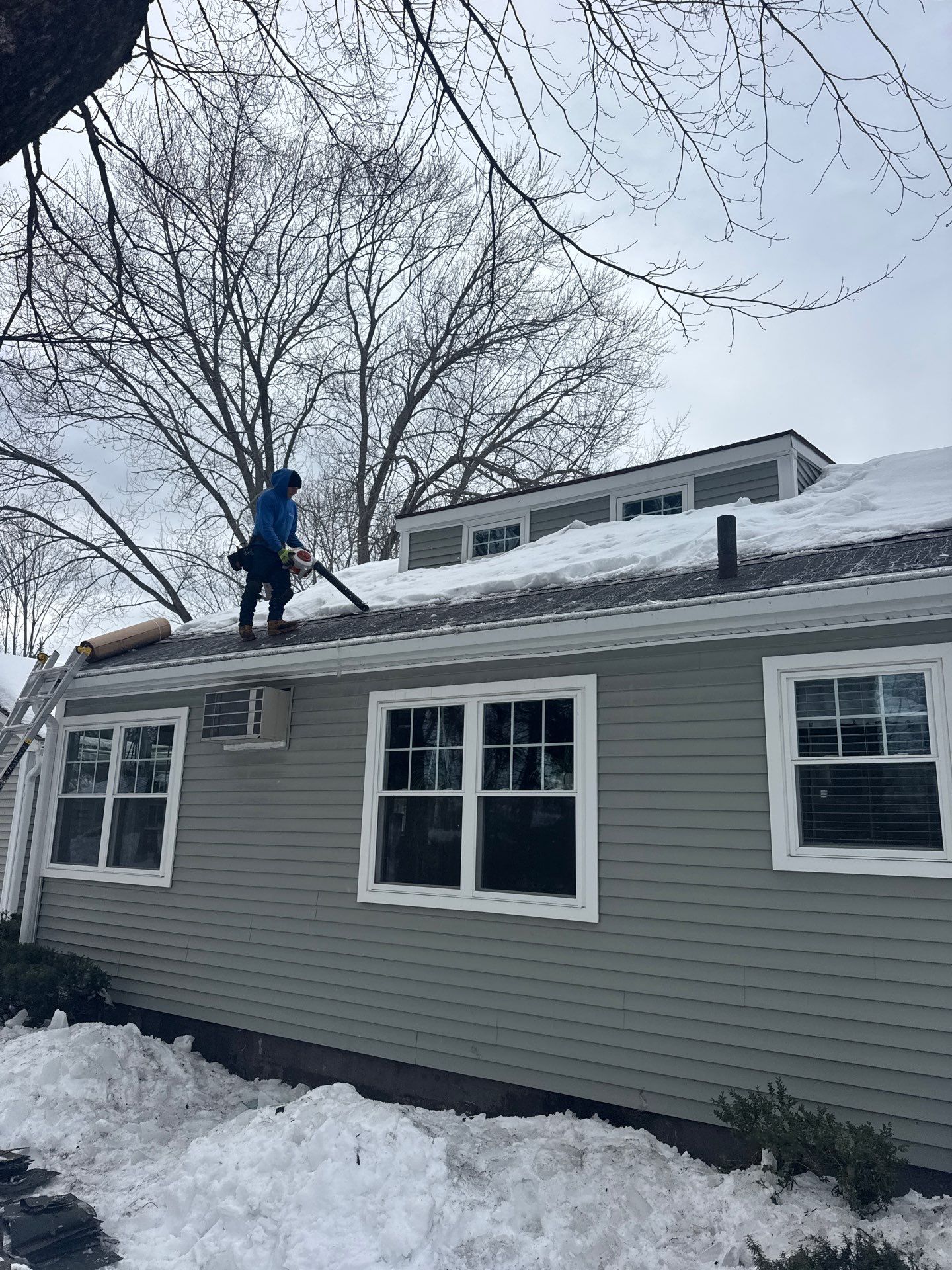 Snow/Ice Belt & Ice Dam Removal Project in Woburn by Mighty Dog Roofing of Greater Middlesex County
