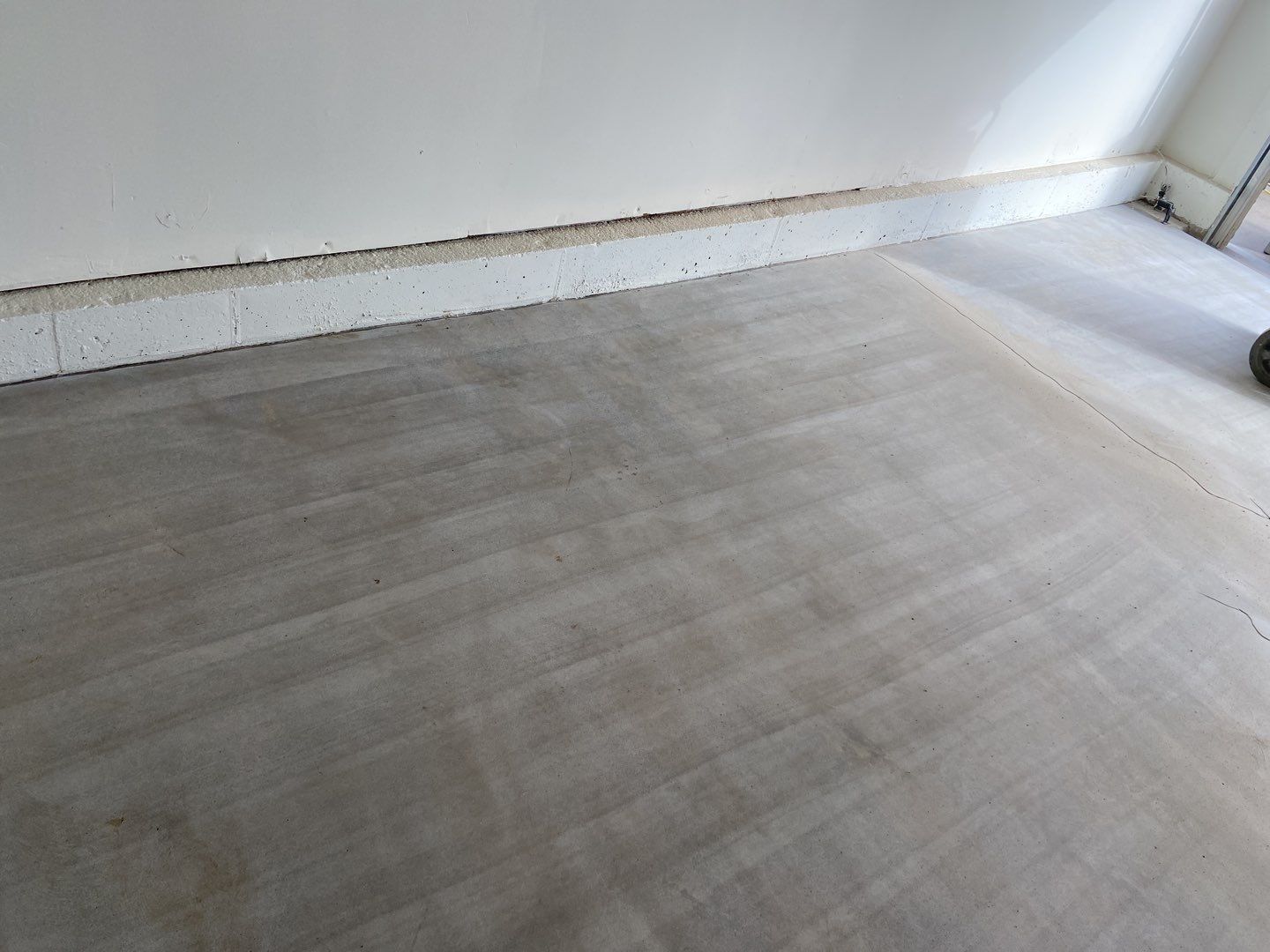 Garage using Domino  by Select Painting, Coatings & Garage Cabinets