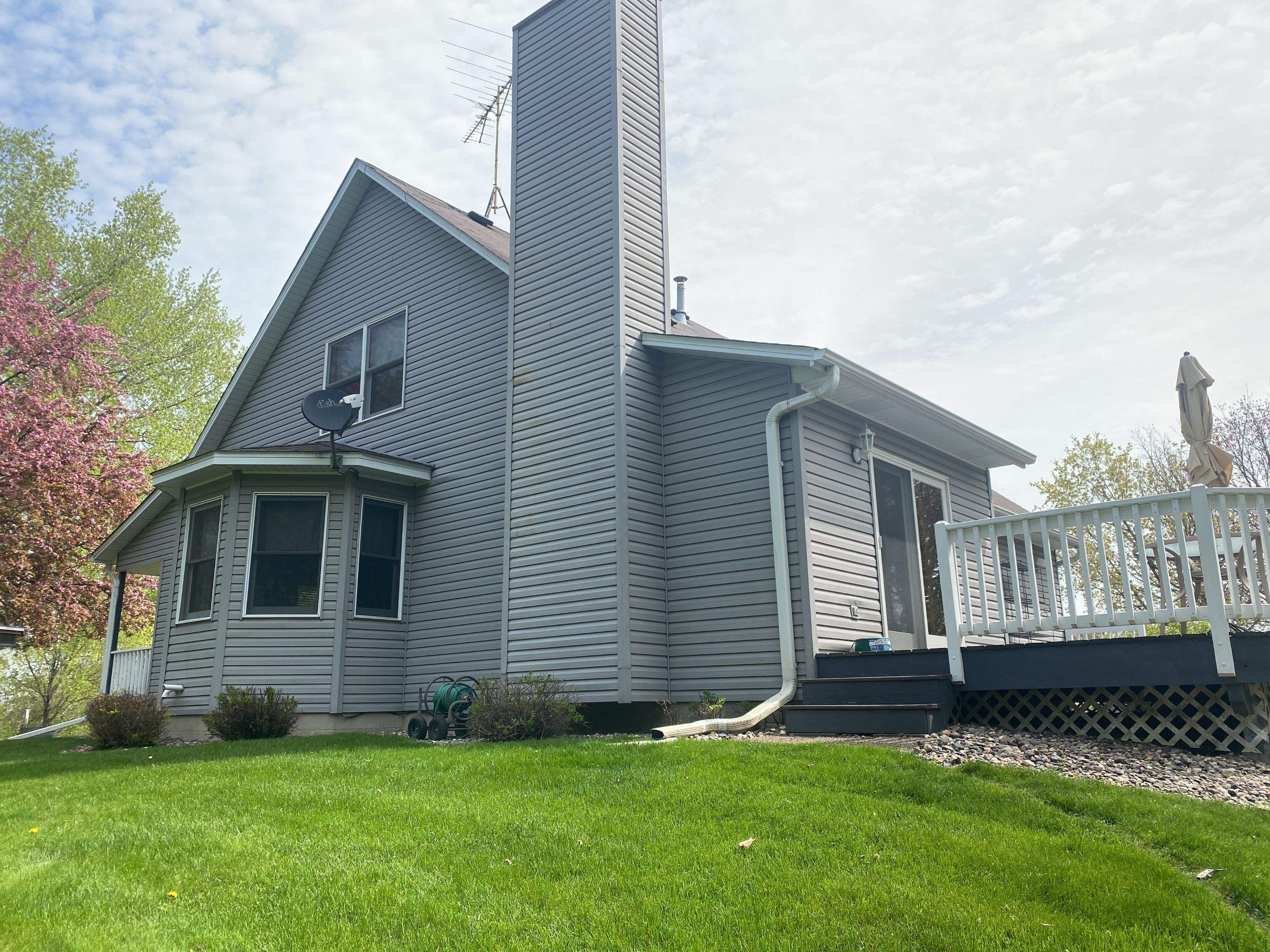 Residential Roofing Installation using Certainteed Landmark Moire Black by MODERN EXTERIOR SYSTEMS