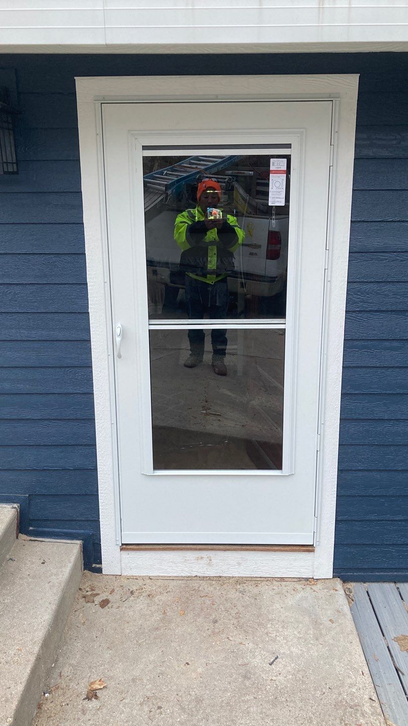 Siding and Window Replacement in Plymouth, WI by Gellings Roofing & Siding