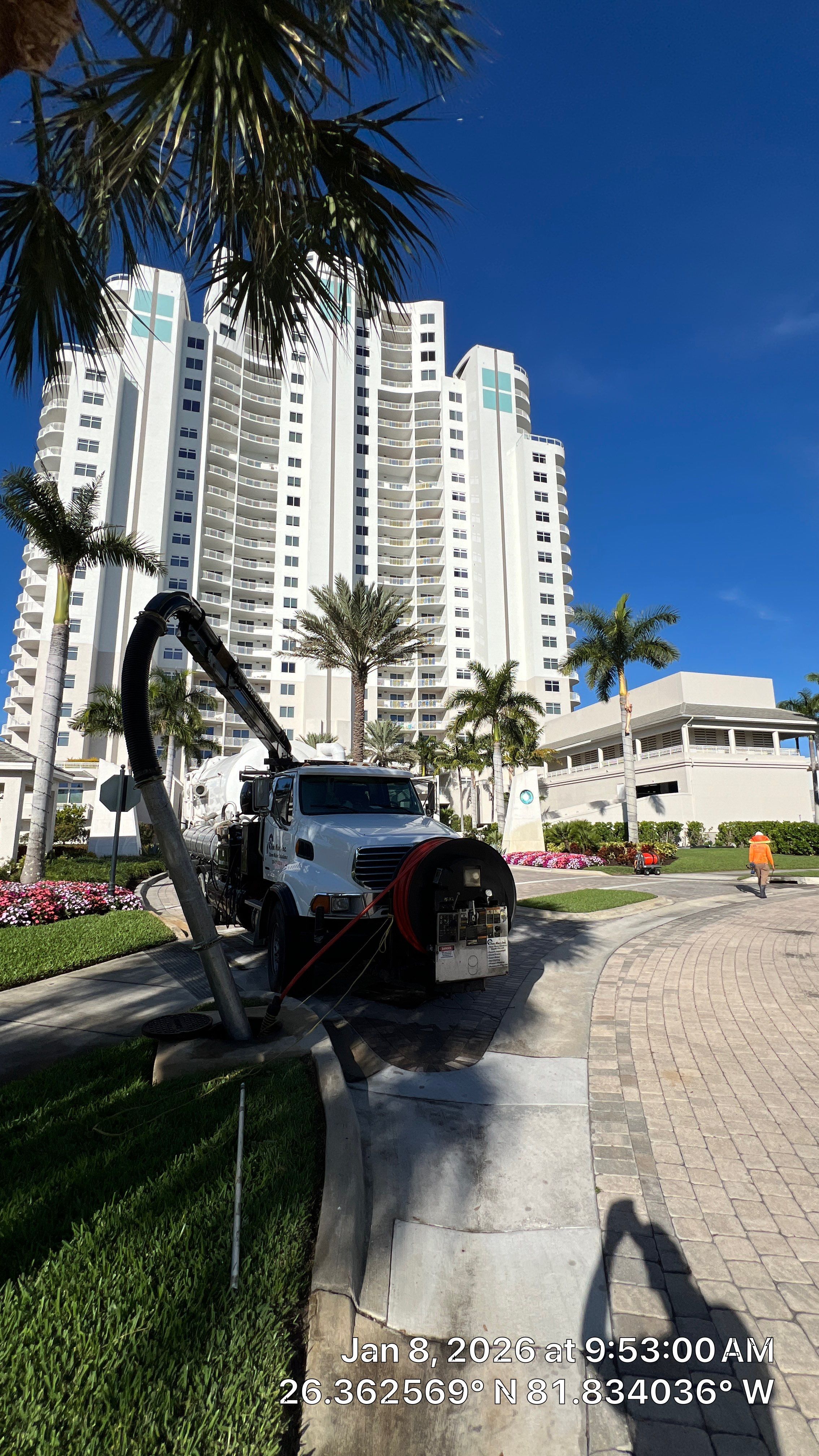 Bonita Bay Condo Stormwater System Maintenance with PRS by APS Power & Water