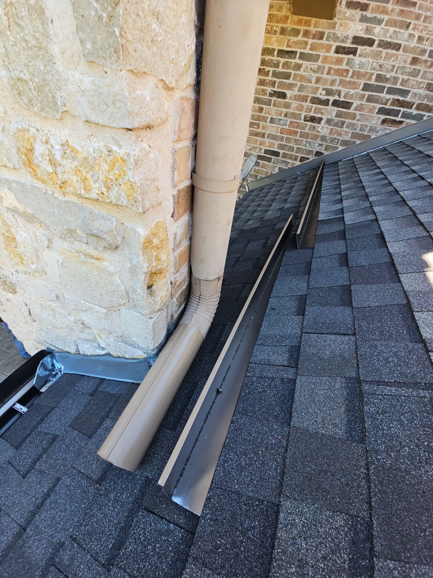 Professional Gutter Installation in Garland, TX by road roofing llc