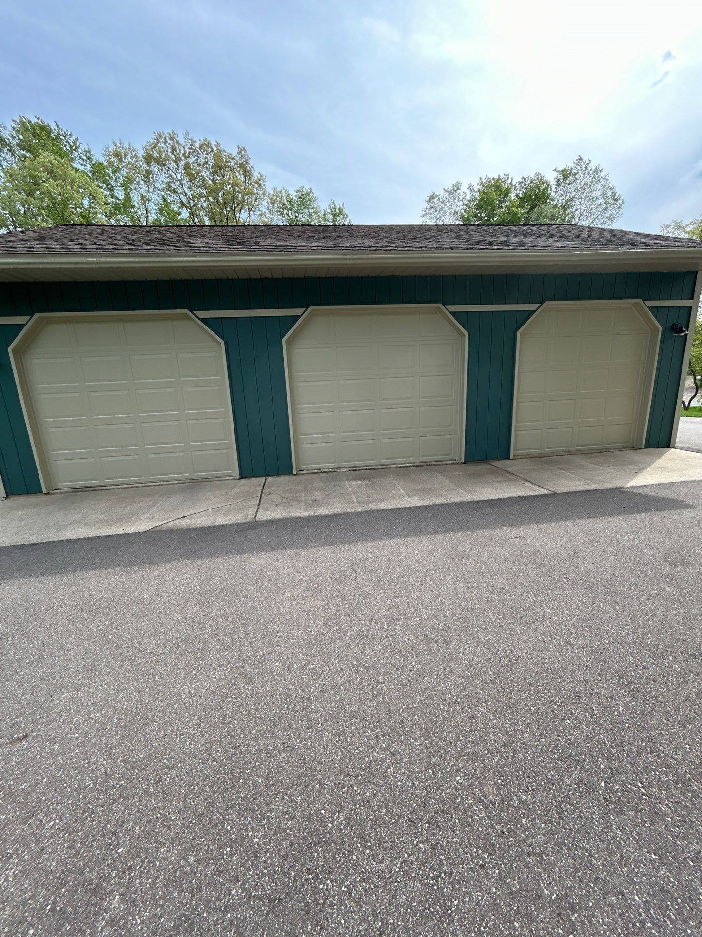 Exterior Painting and Deck staining by Gordon Painting