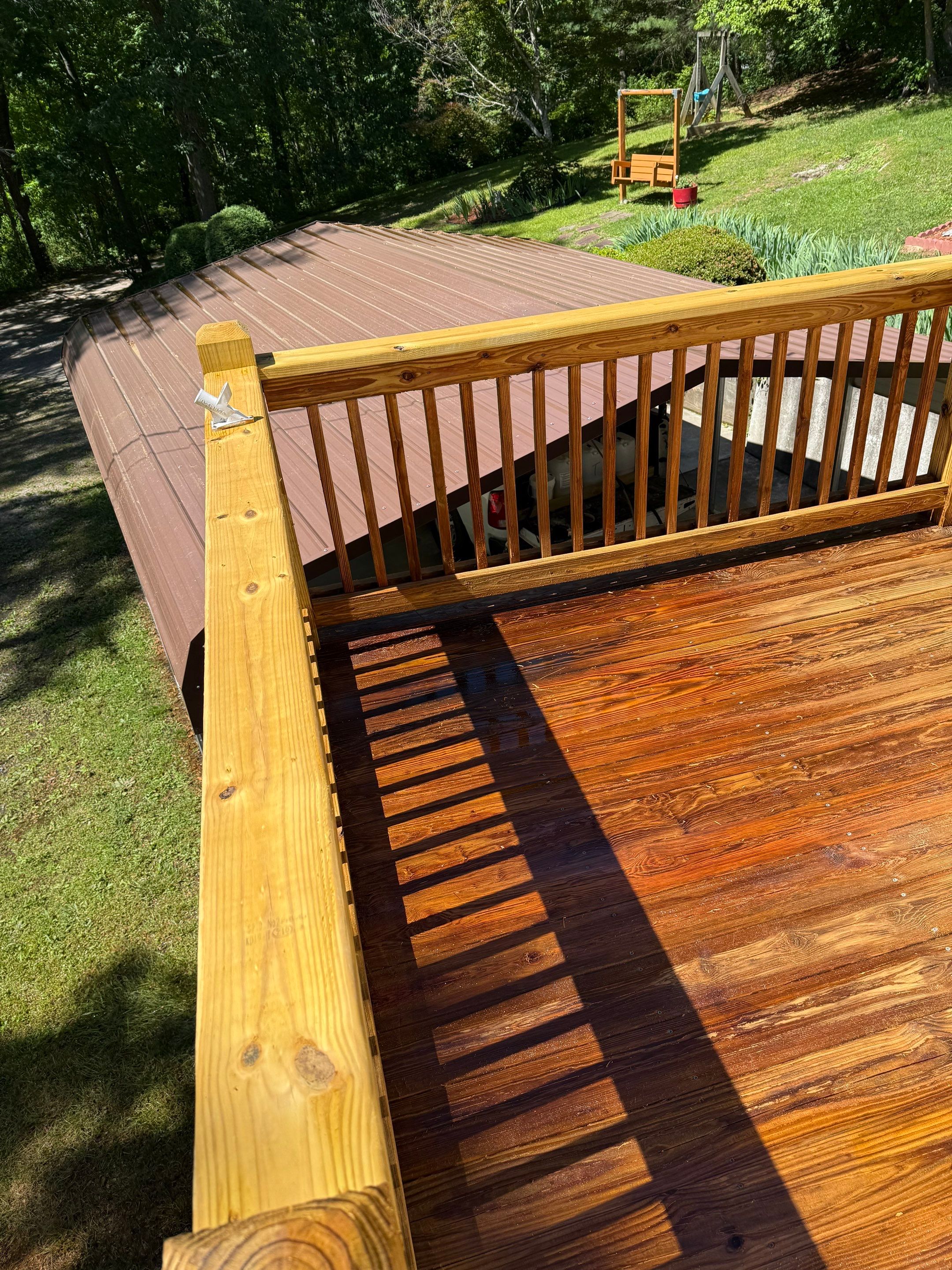 Wood Deck using Wood Sealant by DuraSeal
