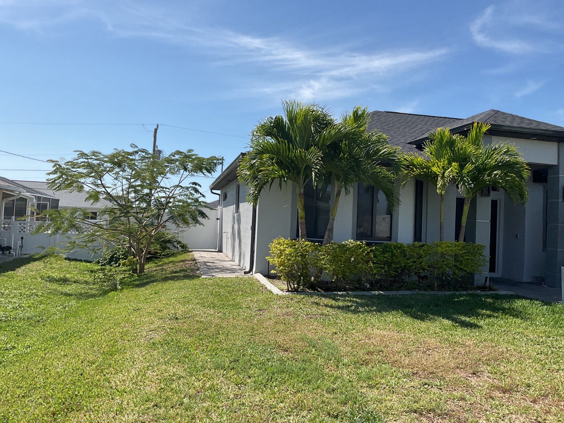 Black Seamless Gutters using 6 Inch Seamless Gutters in Cape Coral FL by Gutter Professors