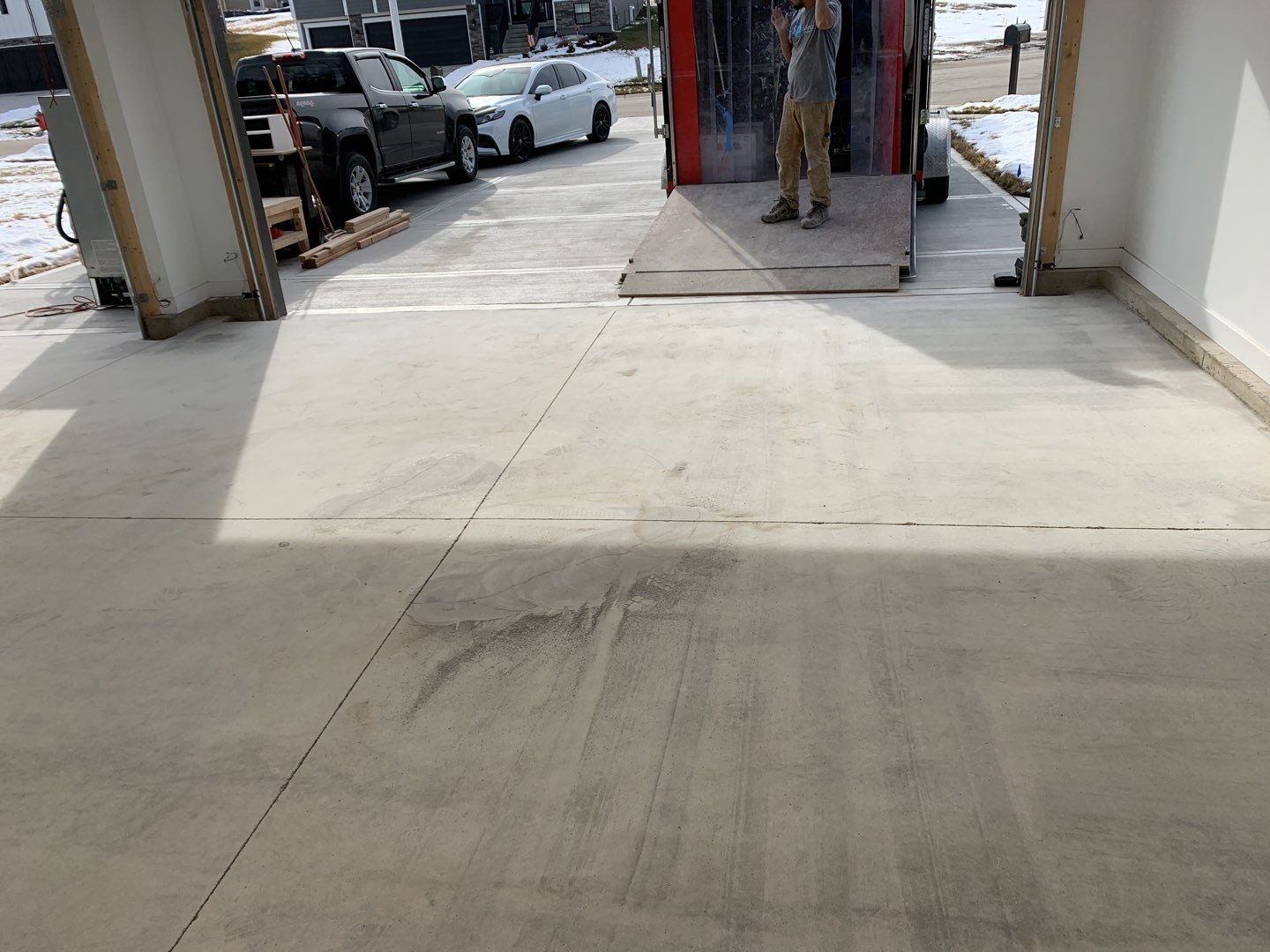 Garage using Domino  by Select Painting, Coatings & Garage Cabinets