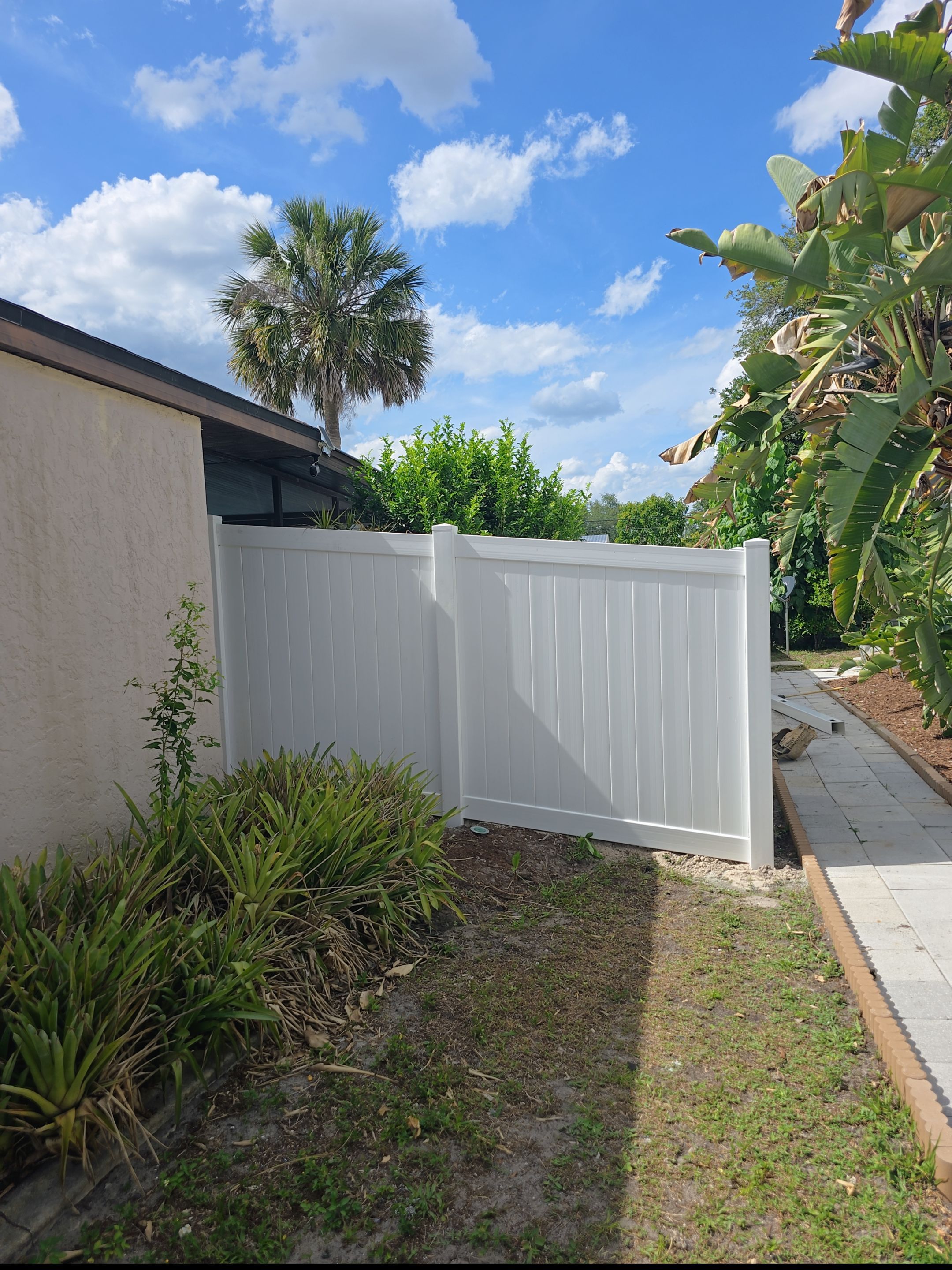 Vinyl Fence Replacement in Port Charlotte by True Fence LLC