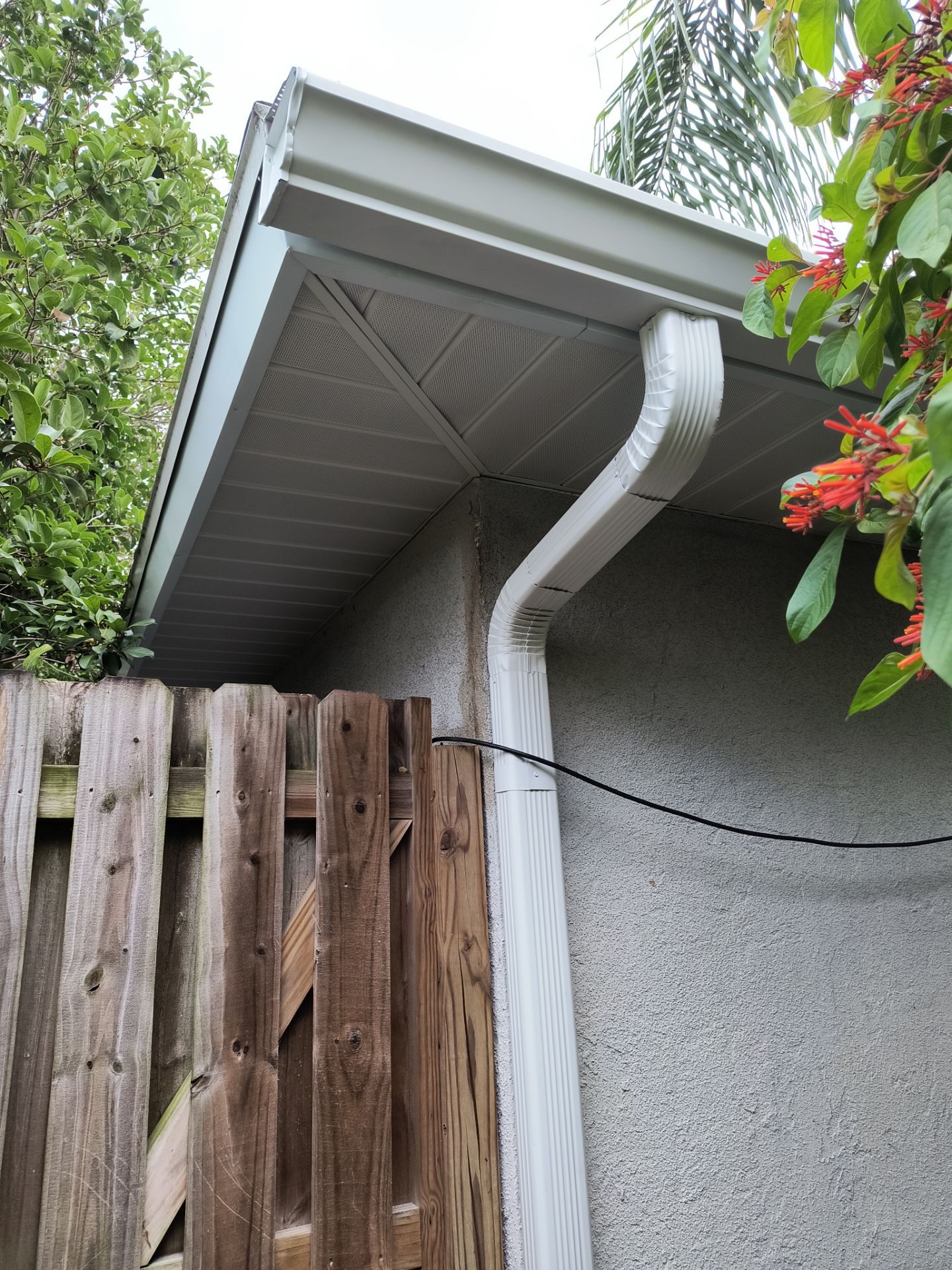 White 6-Inch Seamless Gutters in Sarasota FL by Gutter Professors