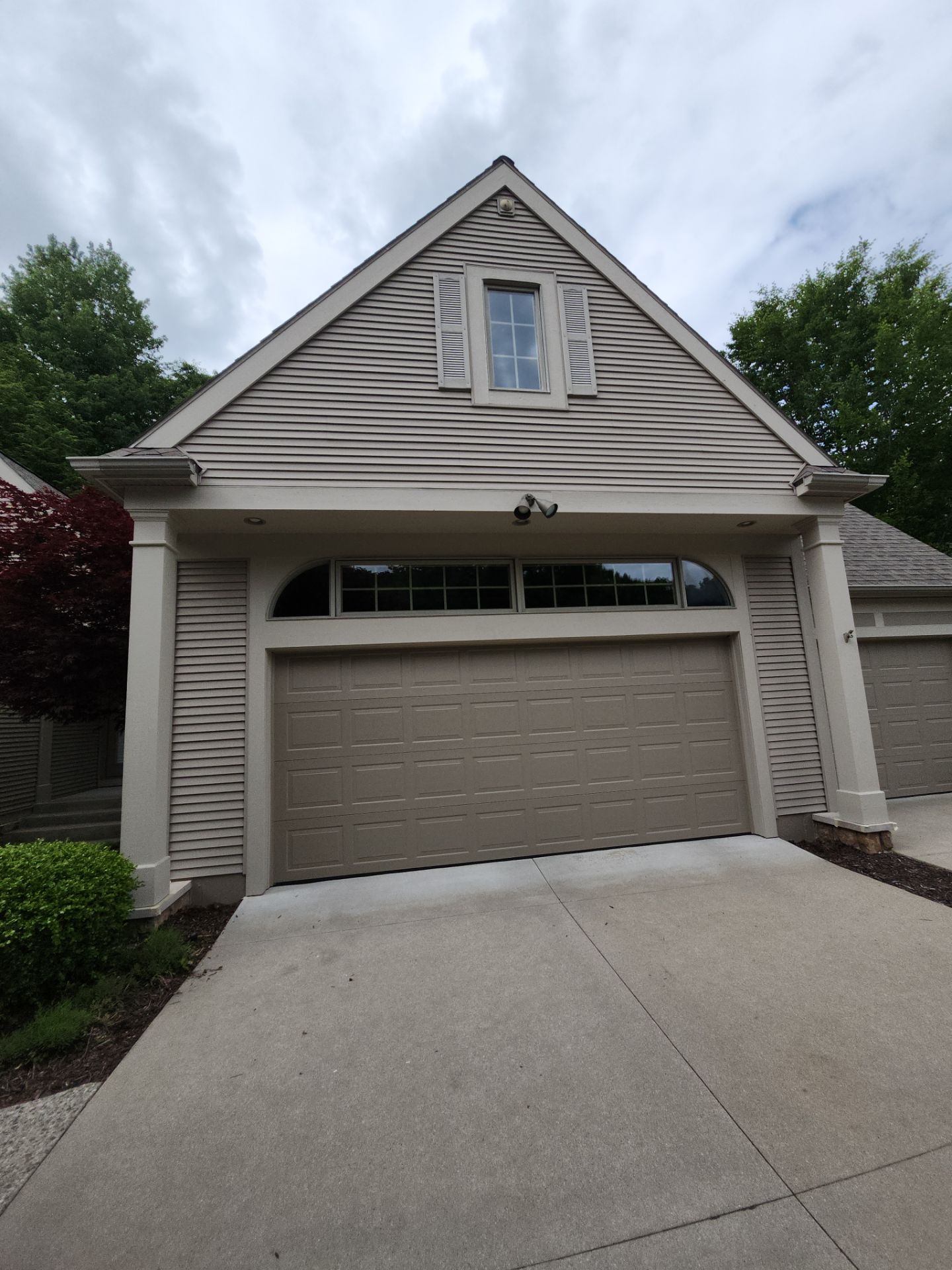 Exterior Accent and Trim Painting by Gordon Painting