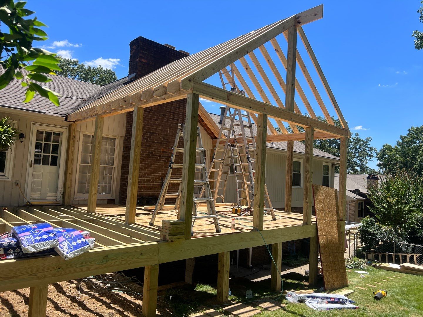 Burntleaf - Screen Porch by Pillar and Pine
