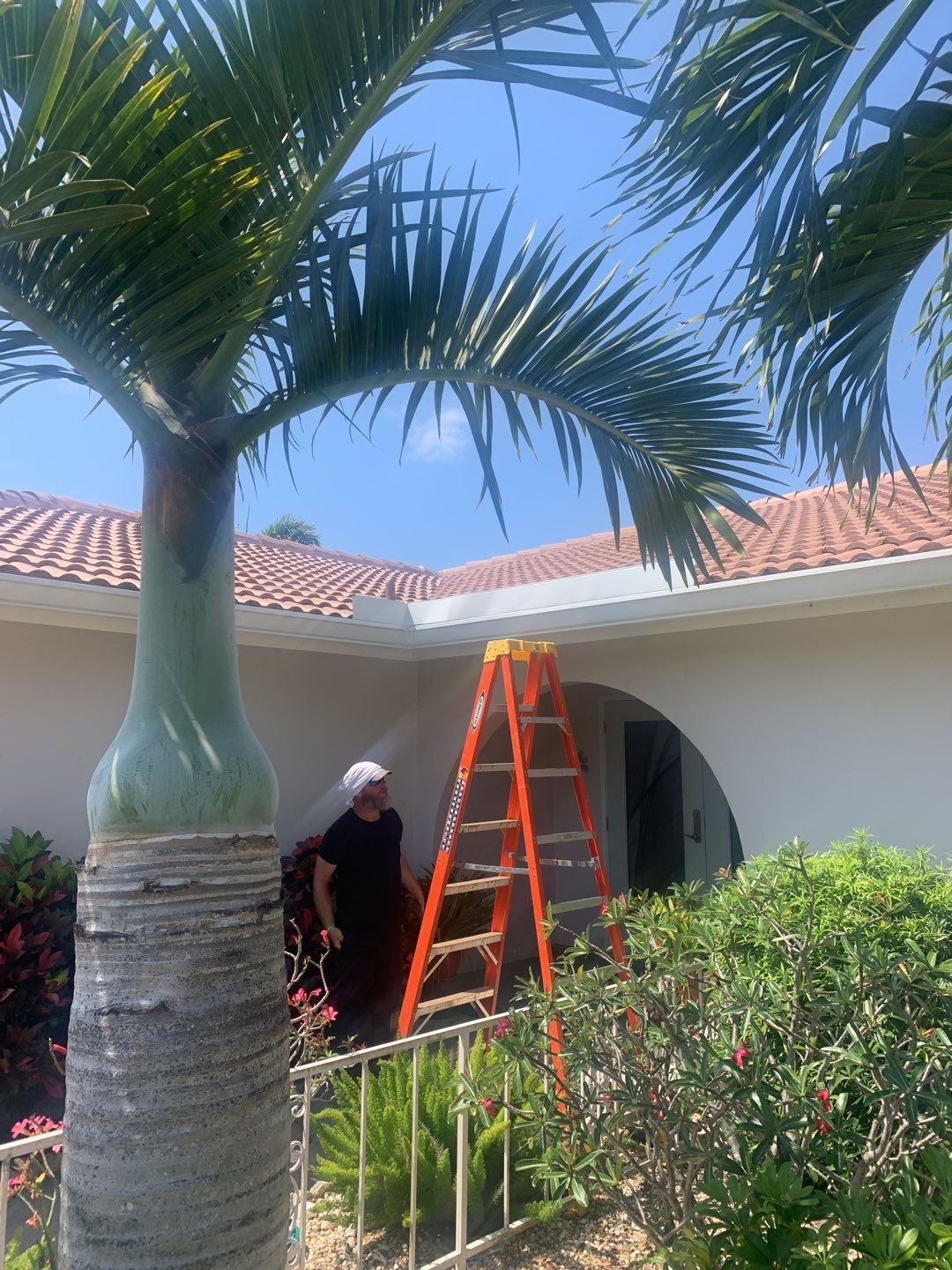 7-Inch Seamless Gutters for Punta Gorda FL by Gutter Professors
