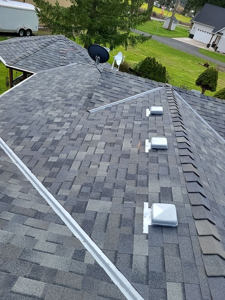Residential Re-Roof in Lebanon Oregon by Orezona Building & Roofing Company, Inc.