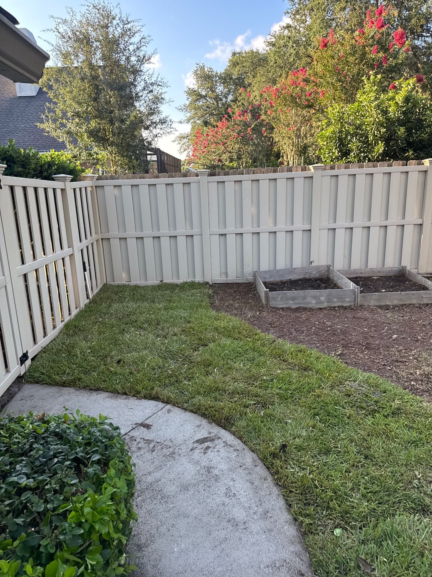 Deerwood Resident | Sod & Bed Design/Plant Installation by ProGreen Services