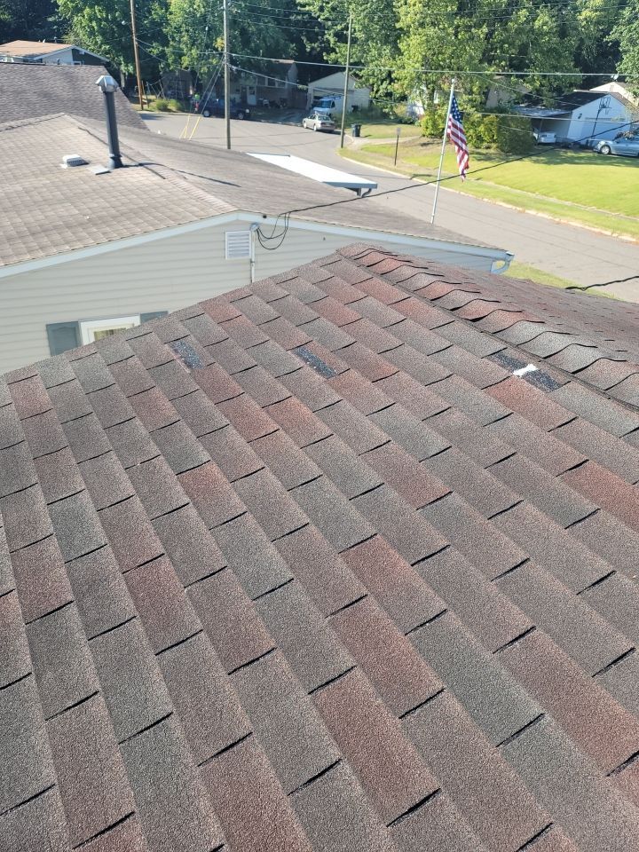 Brand: Atlas Pinnacle Color: Pristine Scotchgard Pweter Drip: White by Eagle Eye Roofing