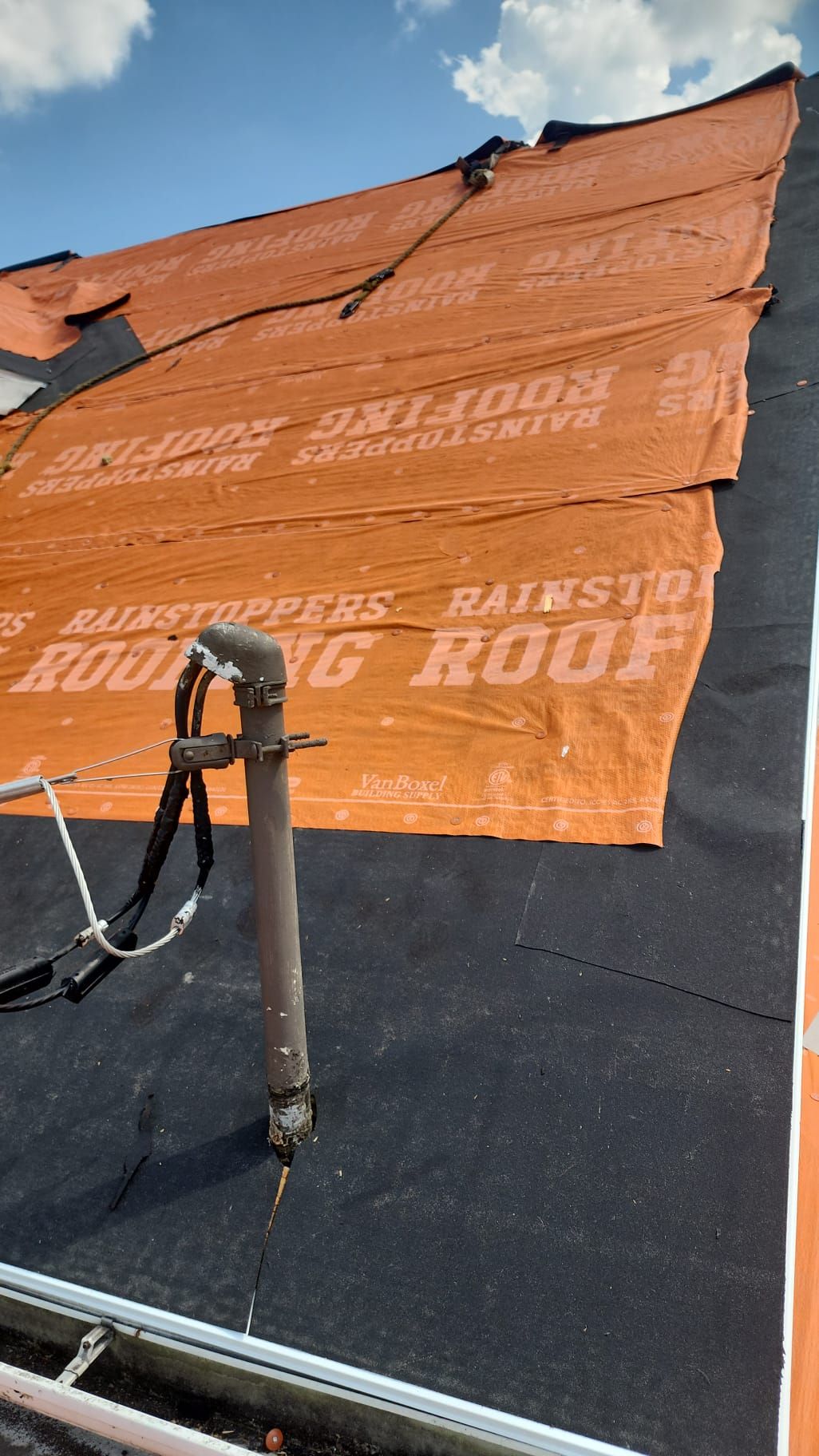 Residential Roofing Installation using GAF Timberline HDZ Shakewood by Rainstoppers Roofing