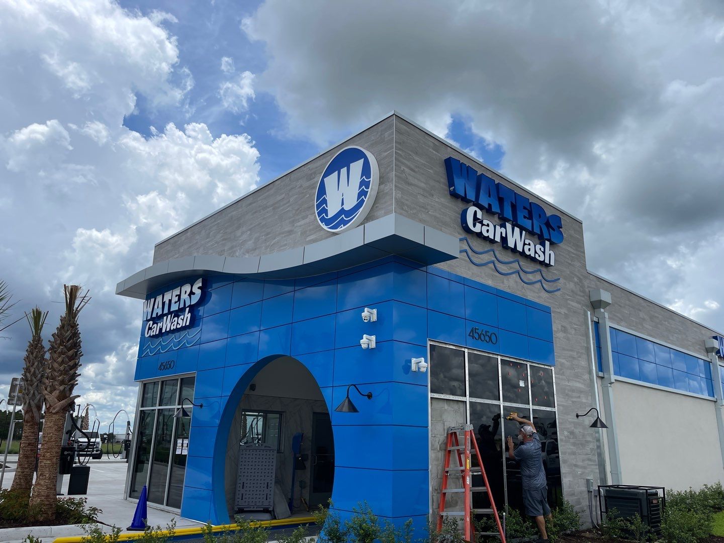 Pylon Sign and Channel Letters for Waters Car Wash by SignCrafters