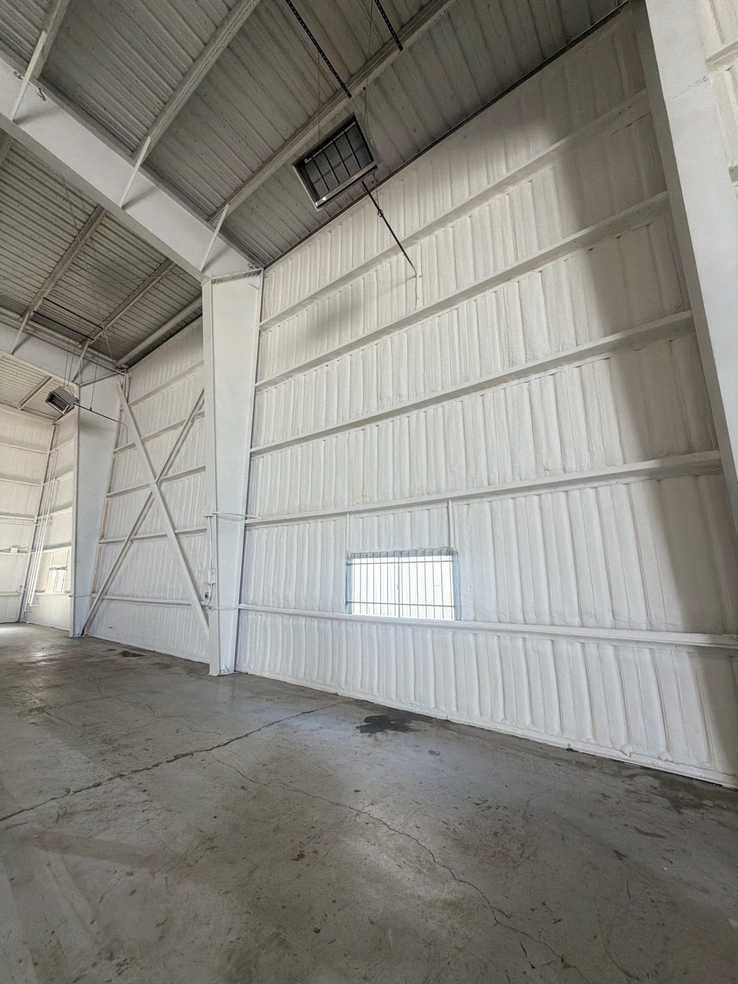 20,000 SF Airplane Hangar  by Apex Insulation Solutions